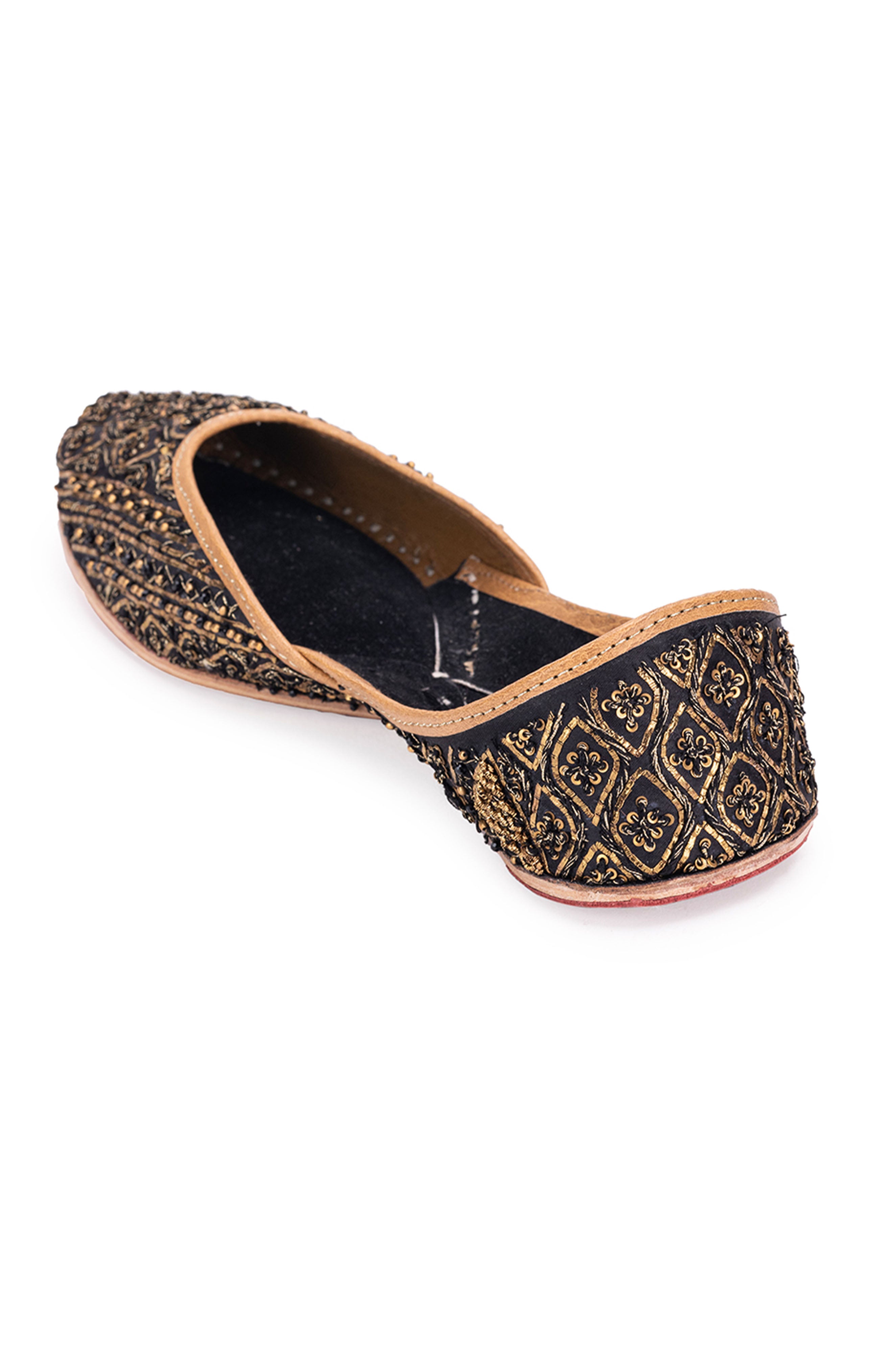 Kanishka Black Jutti