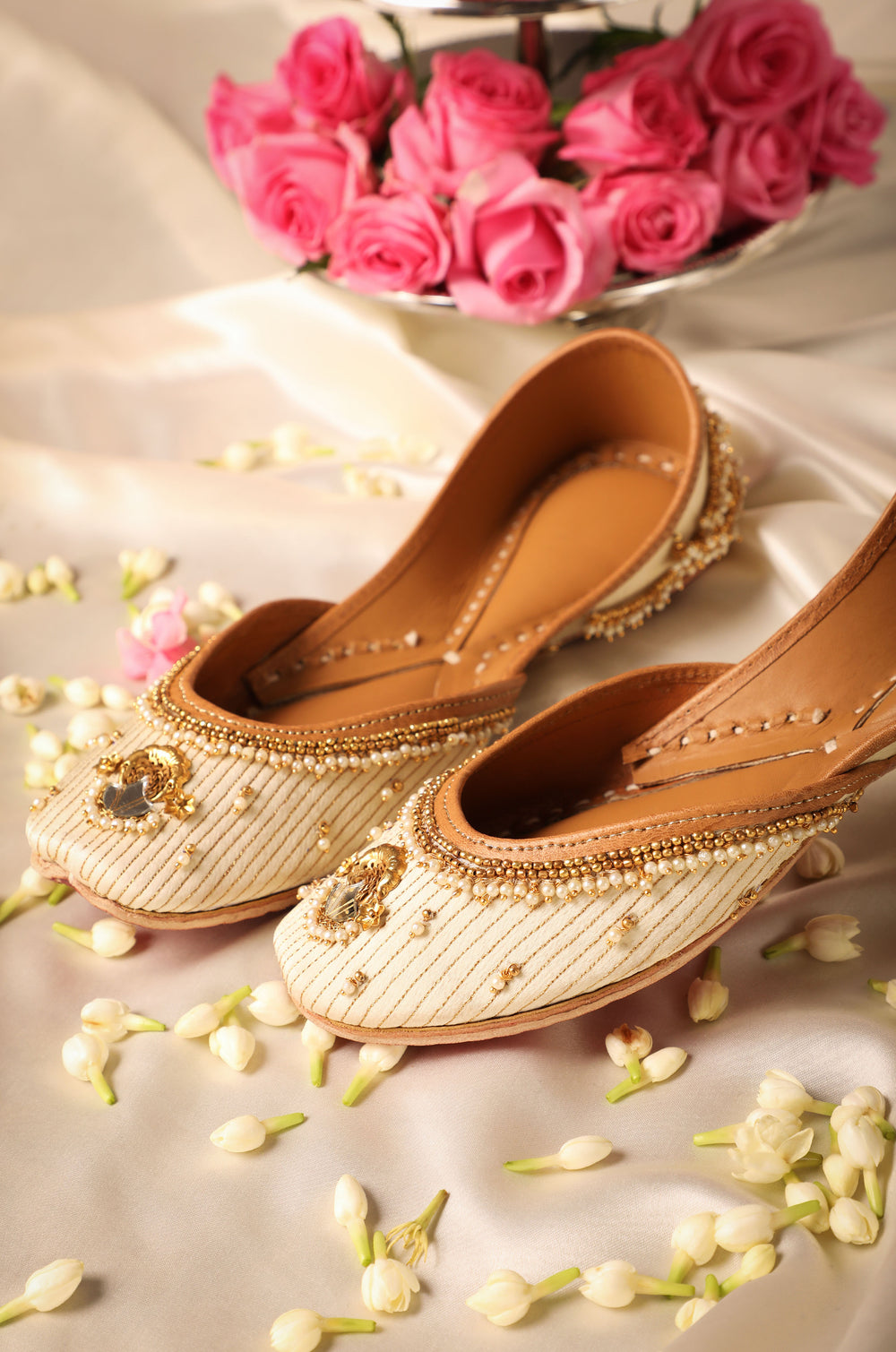 Why Is Everyone in the USA Suddenly Obsessed with Juttis
