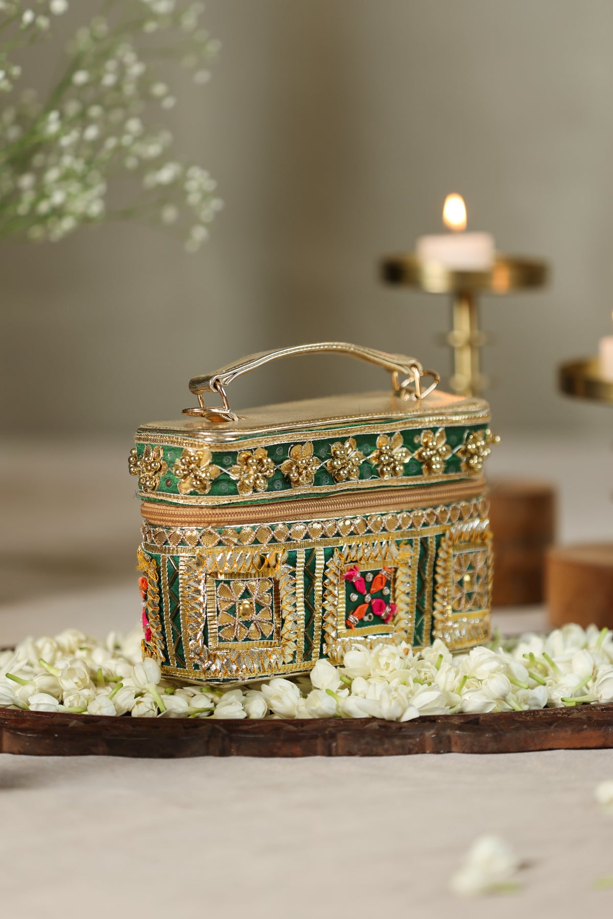 Zardozi Clutch image 1