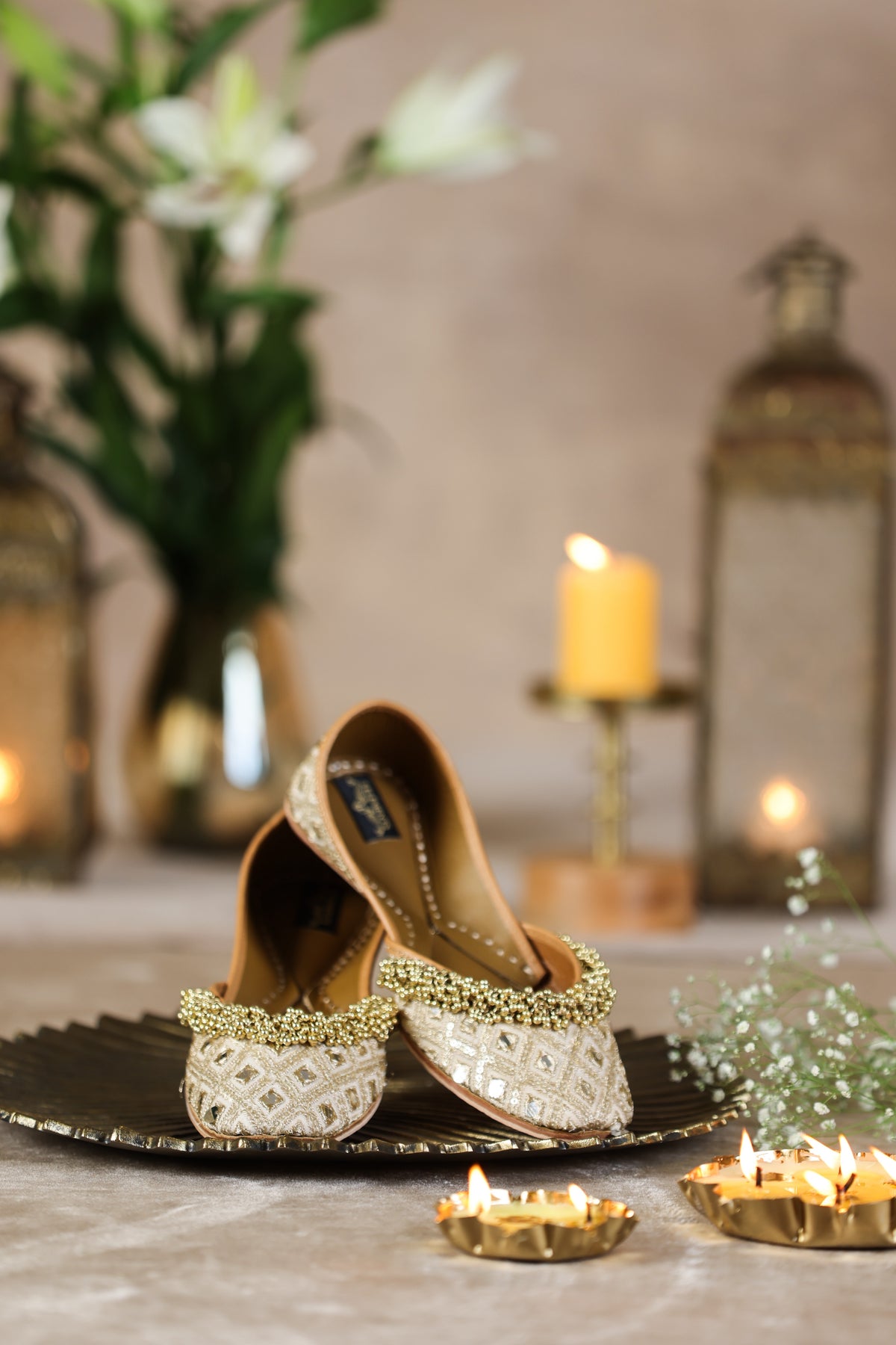 Varenya Jutti image 2