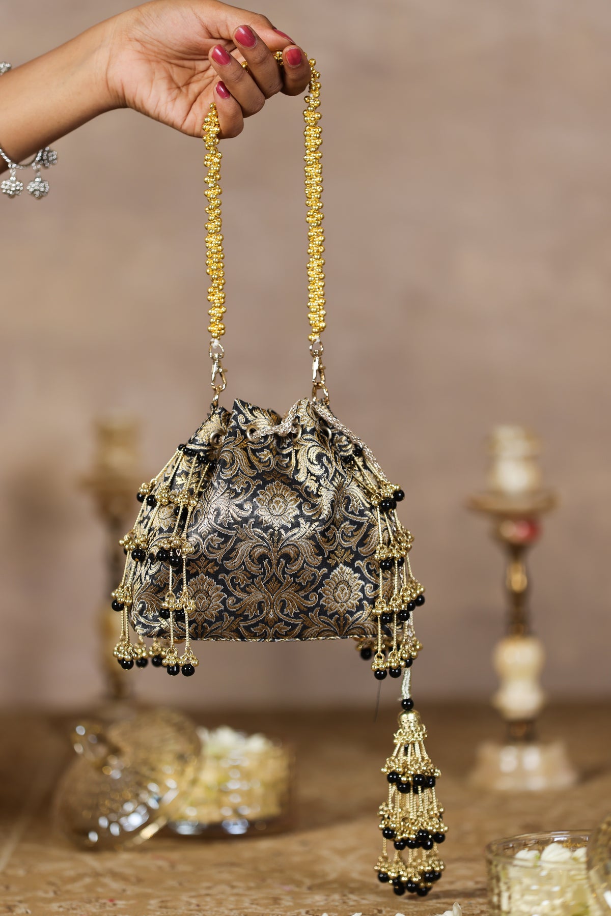 Chanderi Black Potli image 2