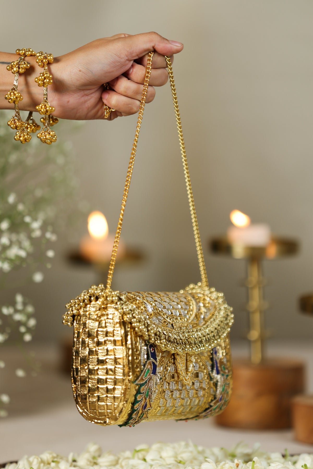 Mayurika Sling image 3
