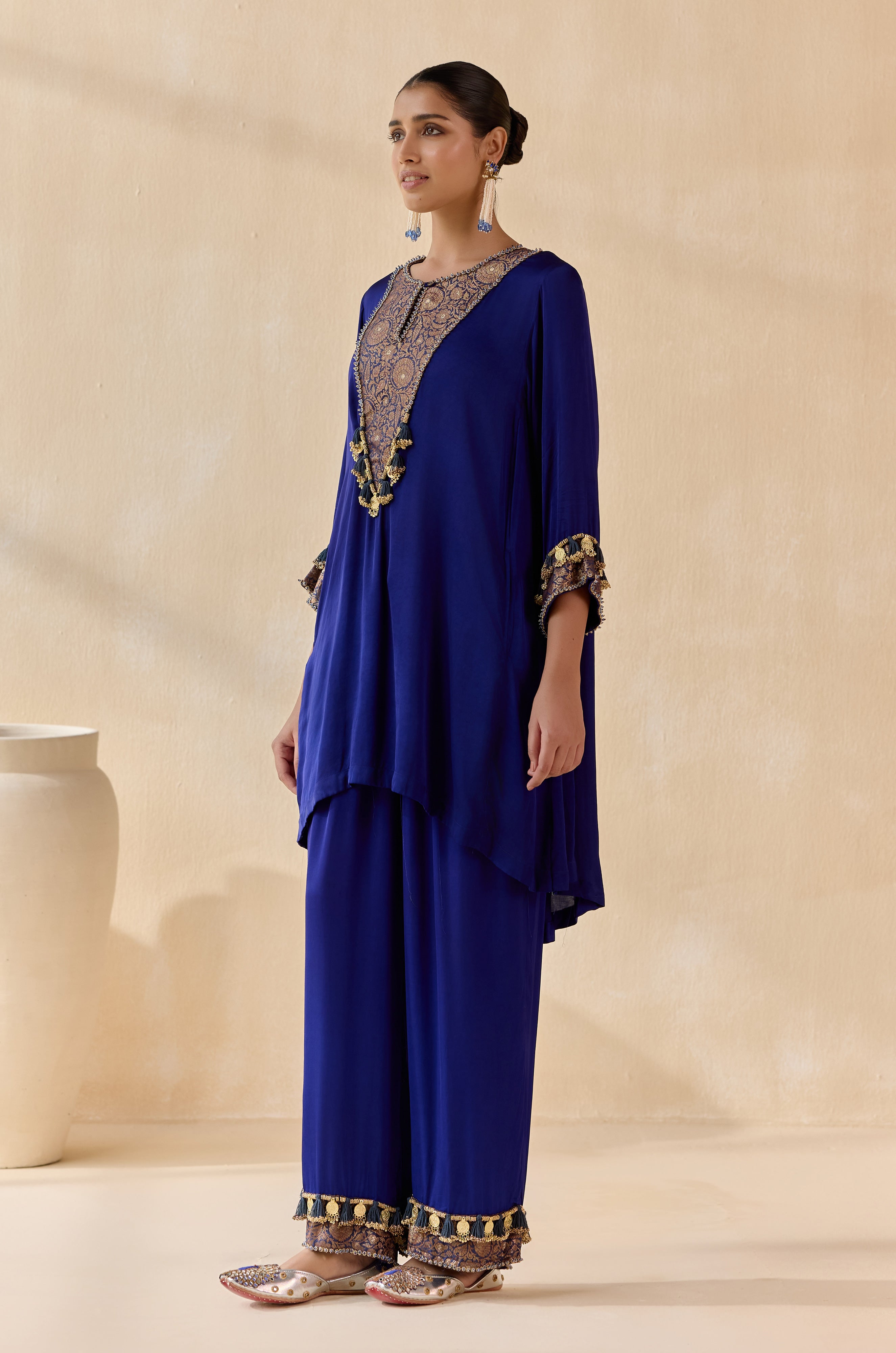 Neelika (Kaftan)
