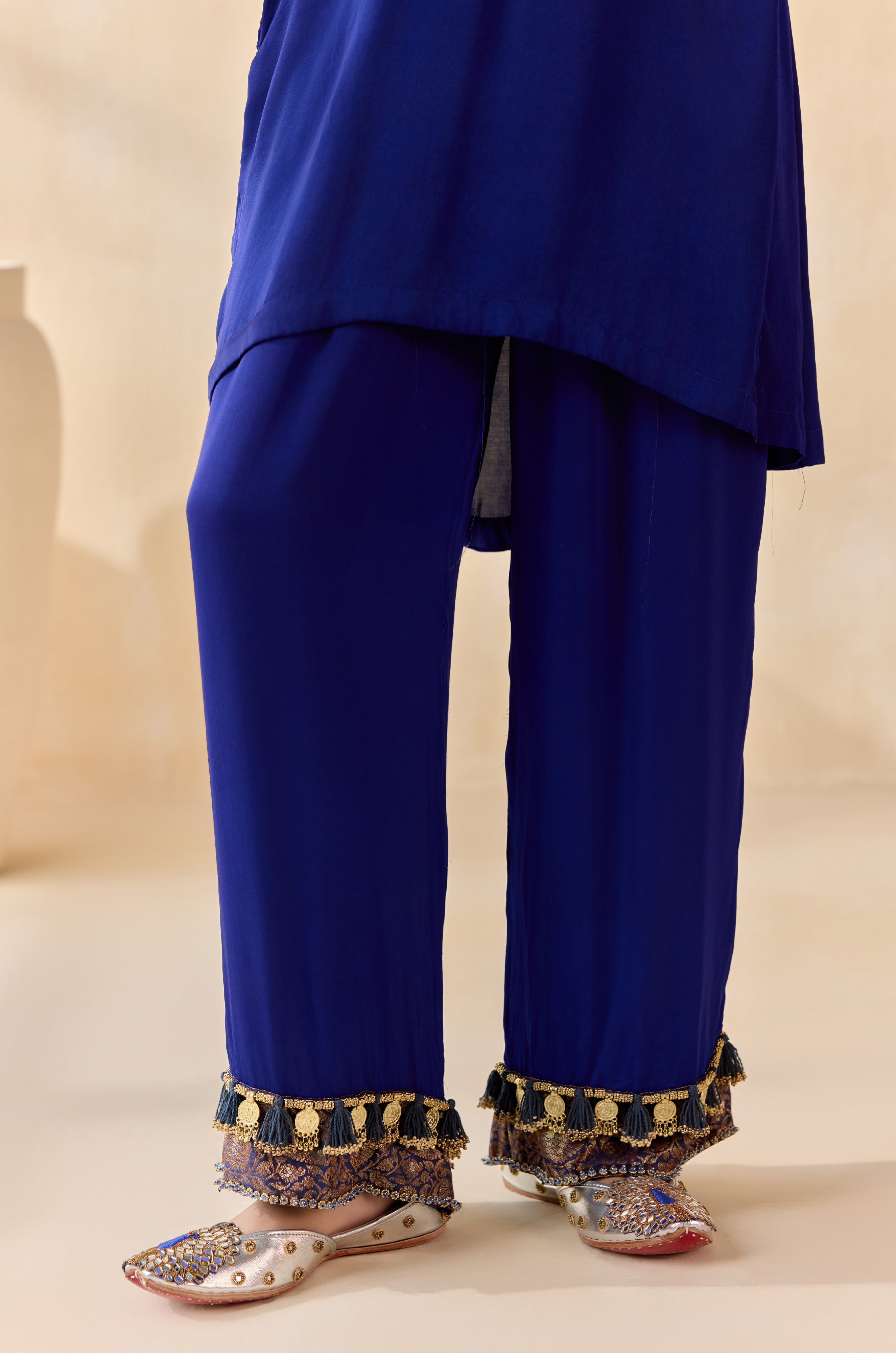 Neelika (Kaftan)