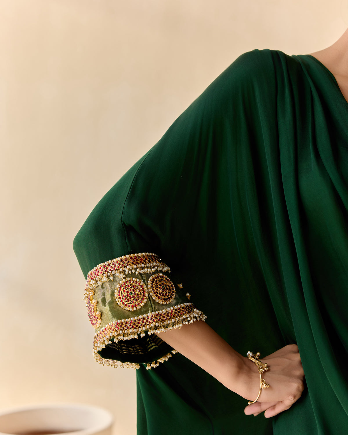 haritara kaftan set - detail view 4