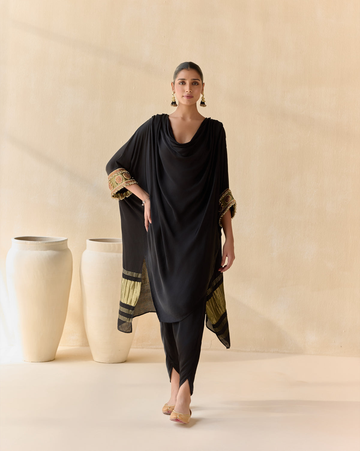 siyahra kaftan set - front view