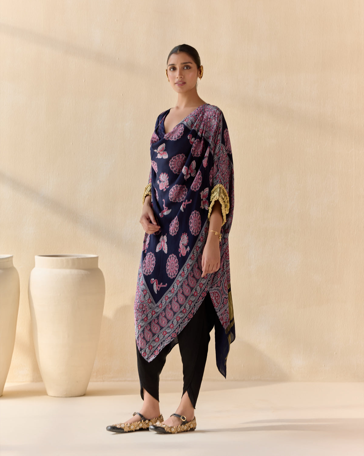 aanchalika kaftan set - detail view 4