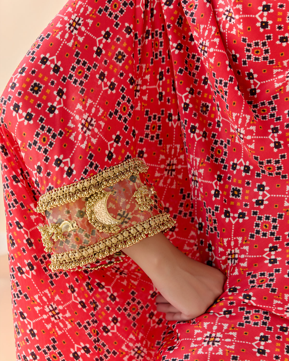 aarohika kaftan set - front view