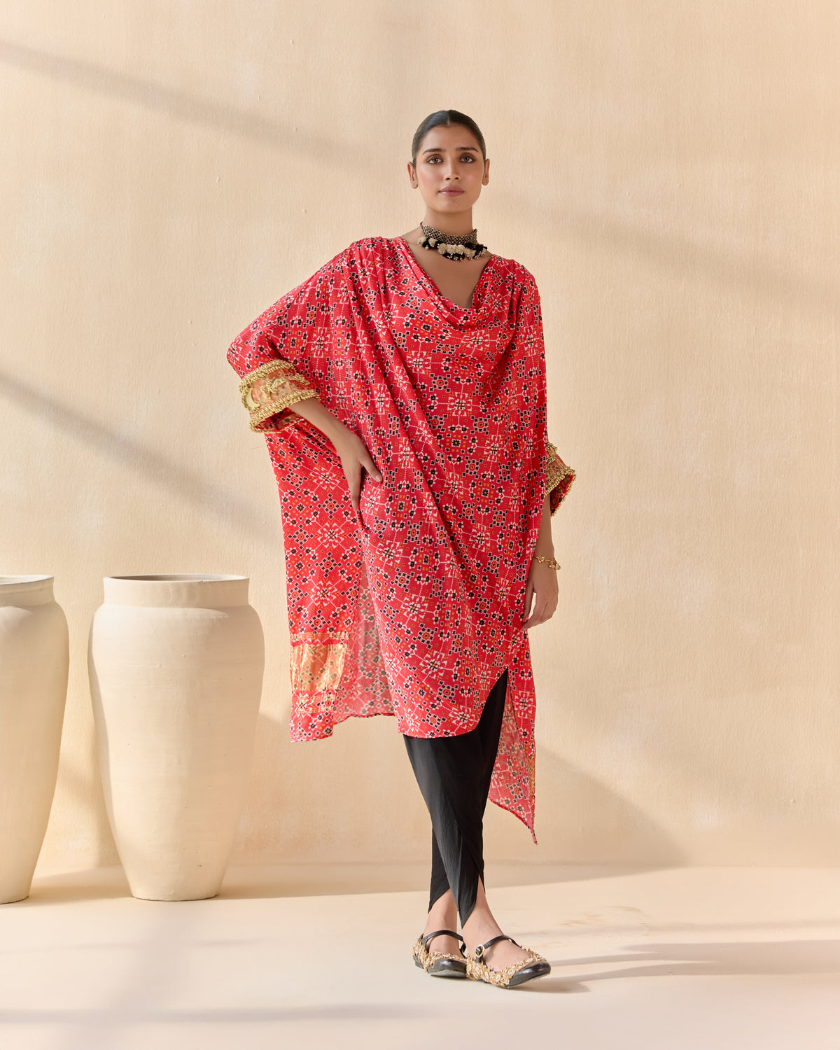aarohika kaftan set - detail view 2