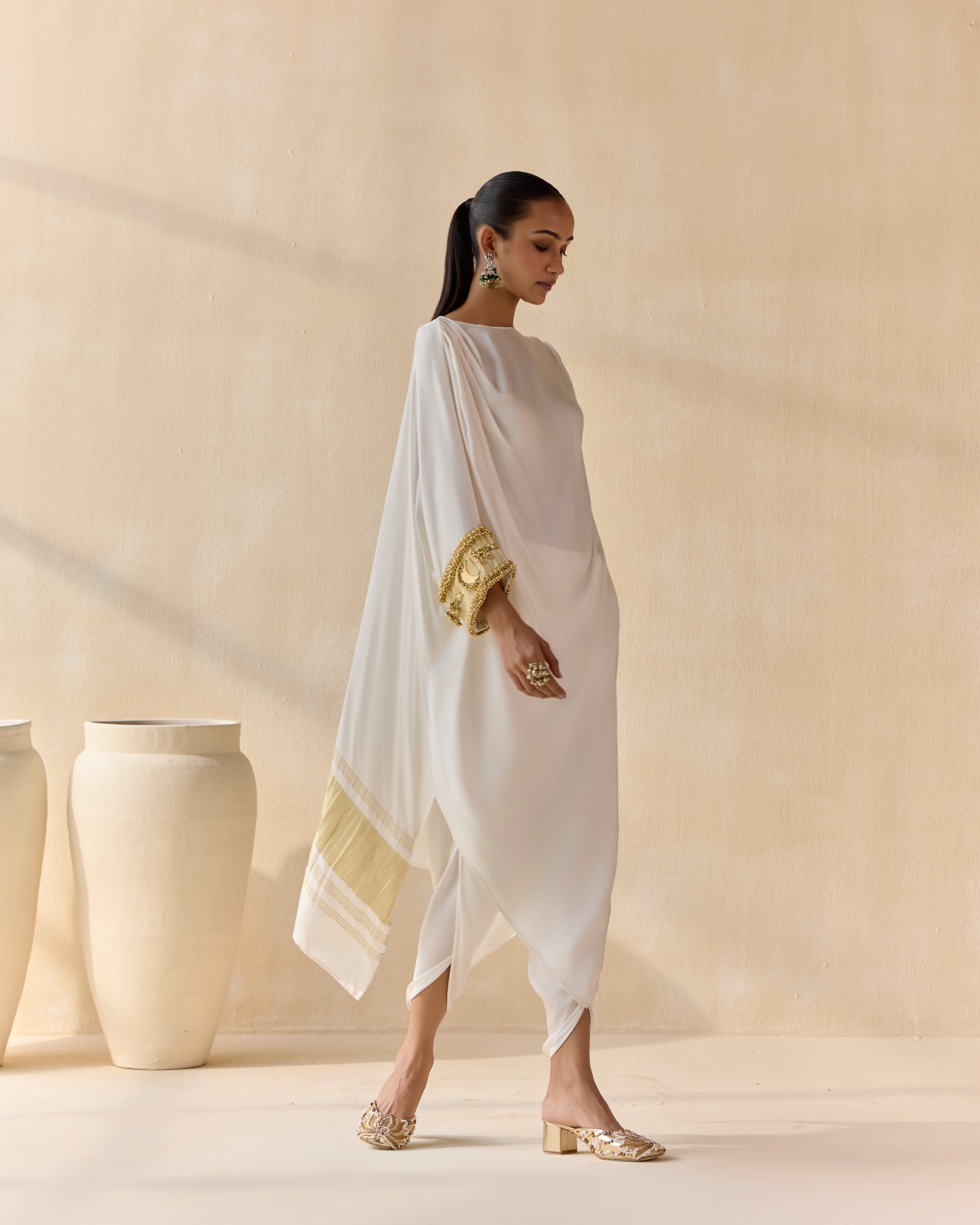 Noor Shwet Draped Set 4 - 134834.jpg