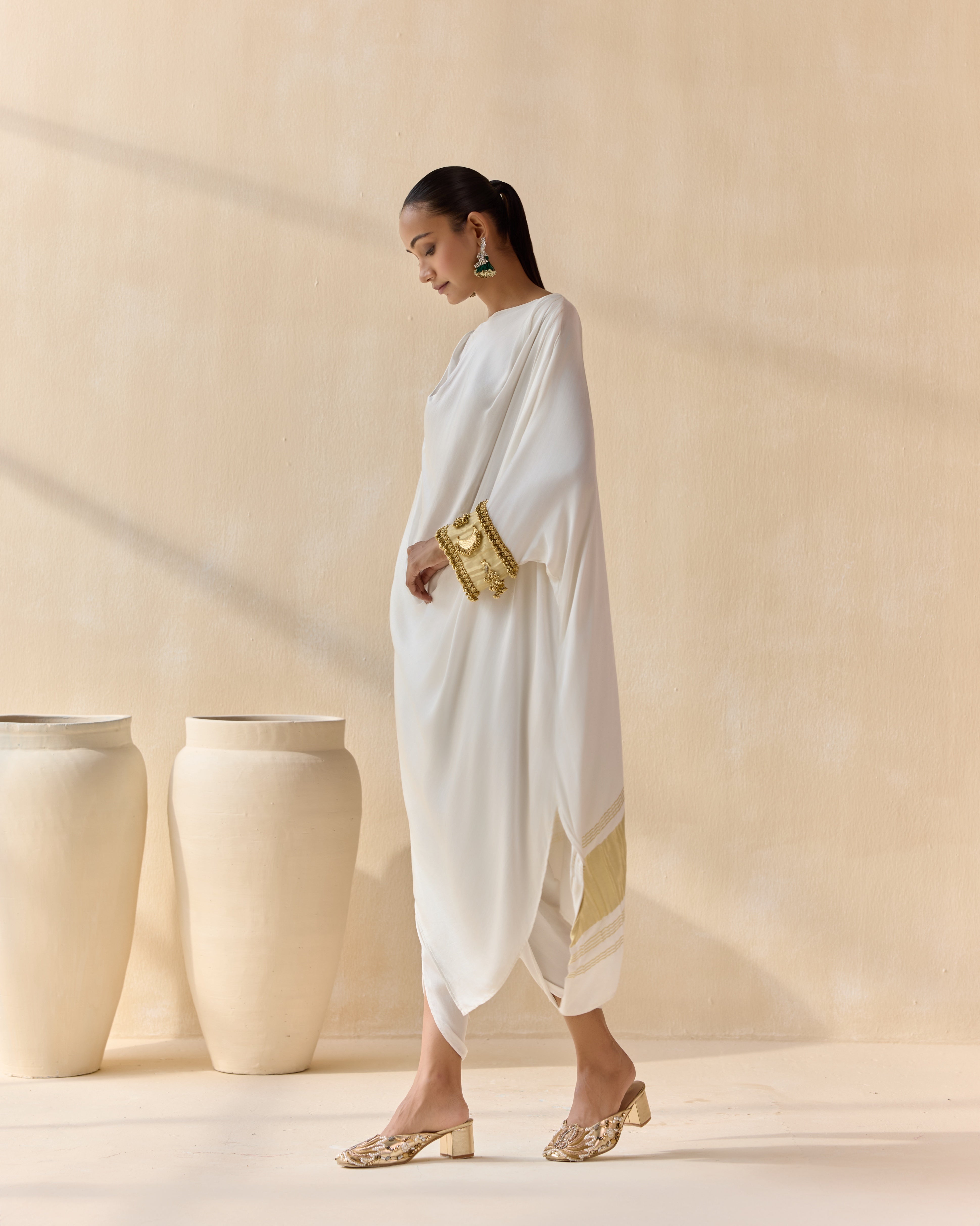 Noor Shwet Draped Set 4 - 134834.jpg