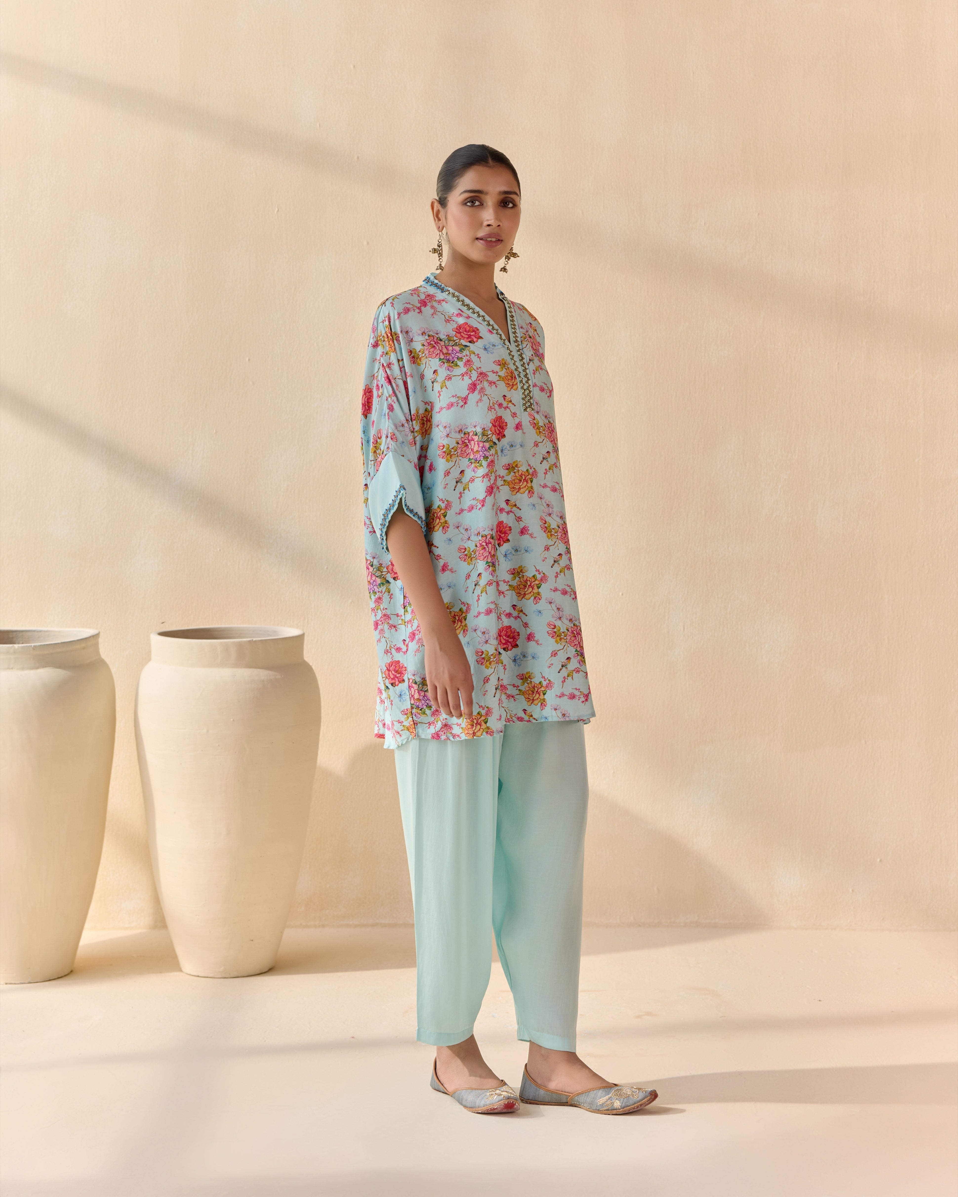 Saumya Kurta Set 1 - 134953.jpg