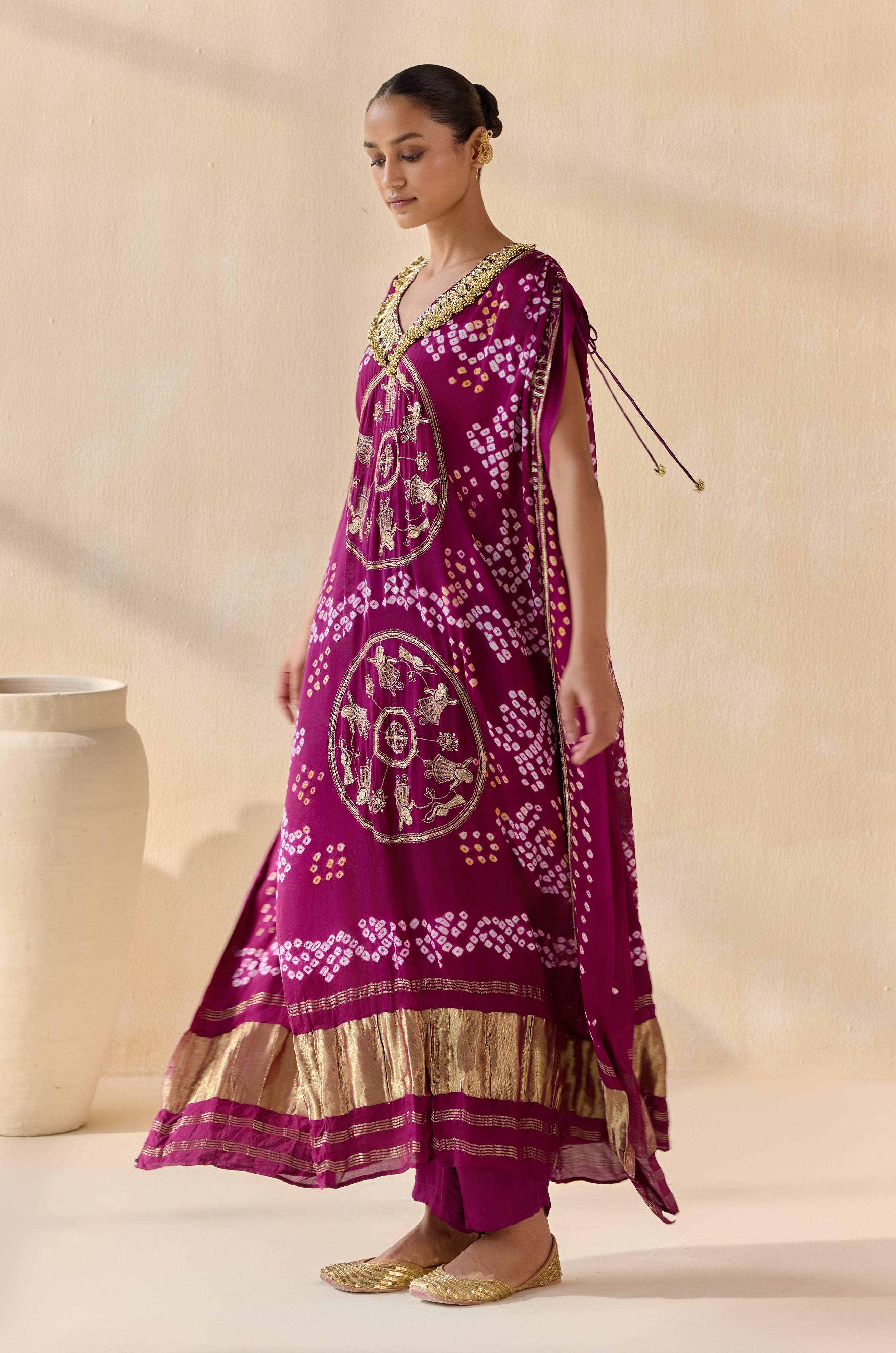 Neelanshi purple (Kaftan)