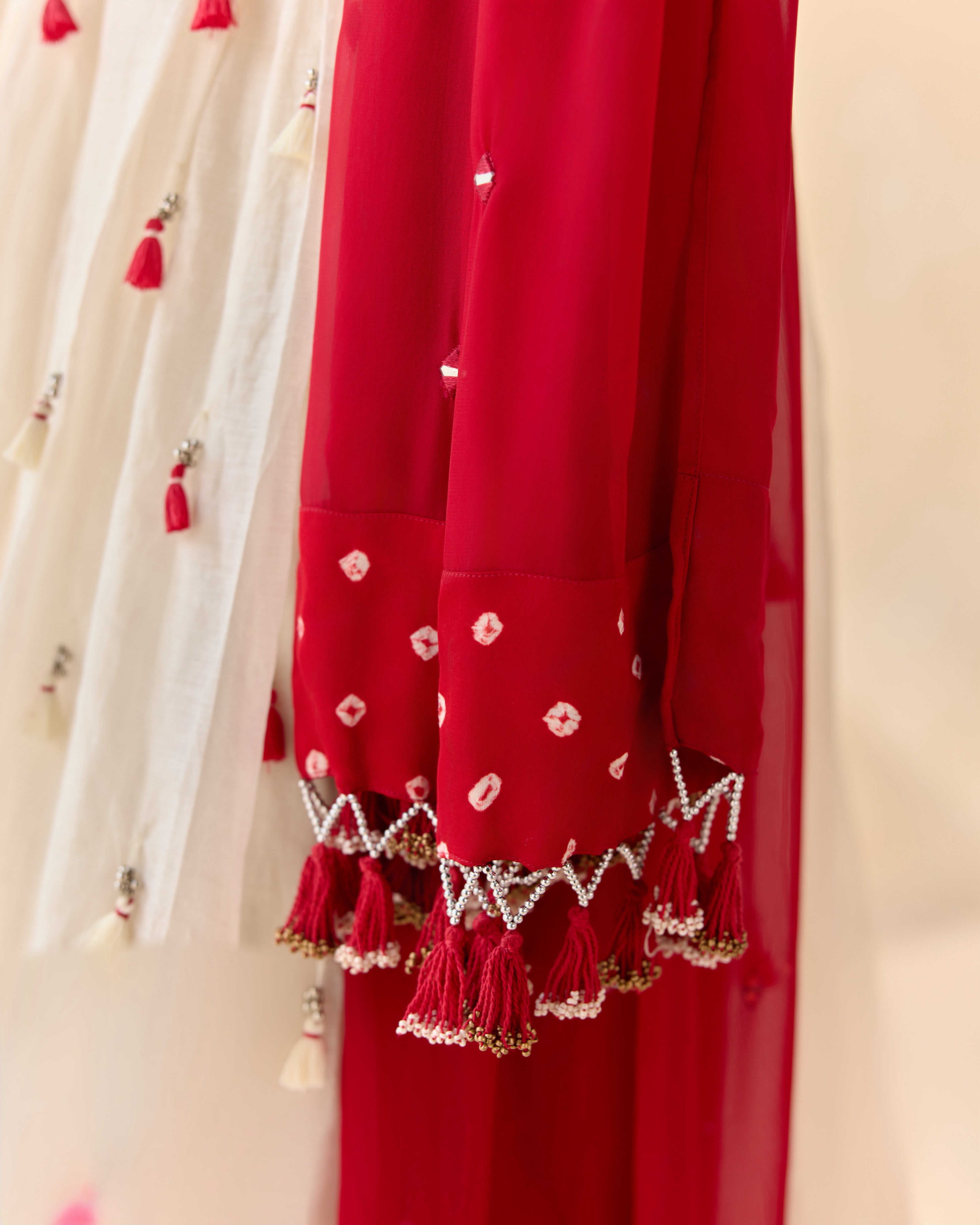 Hiranyaa dupata 1 - 136556.jpg
