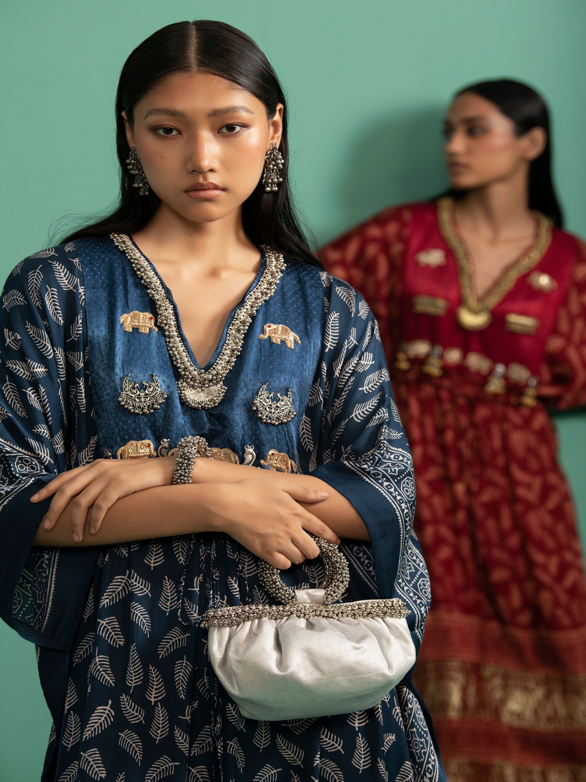 Metallic Silver Jutti & Shalimar Silver Clutches