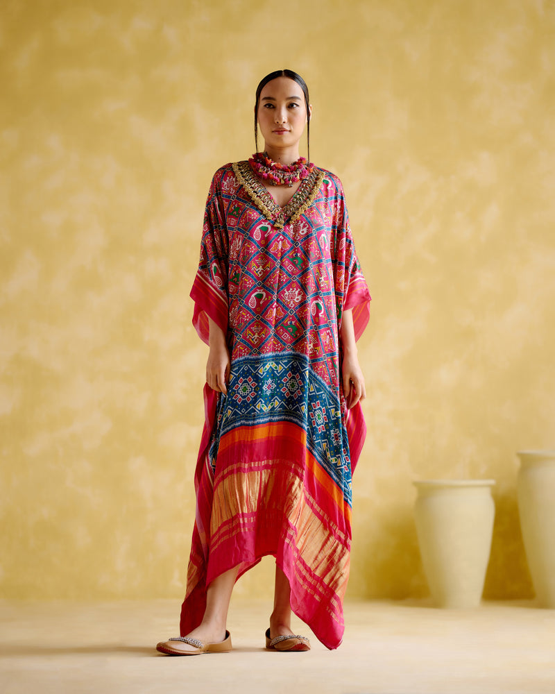 Advaita Fushia (Kaftan)