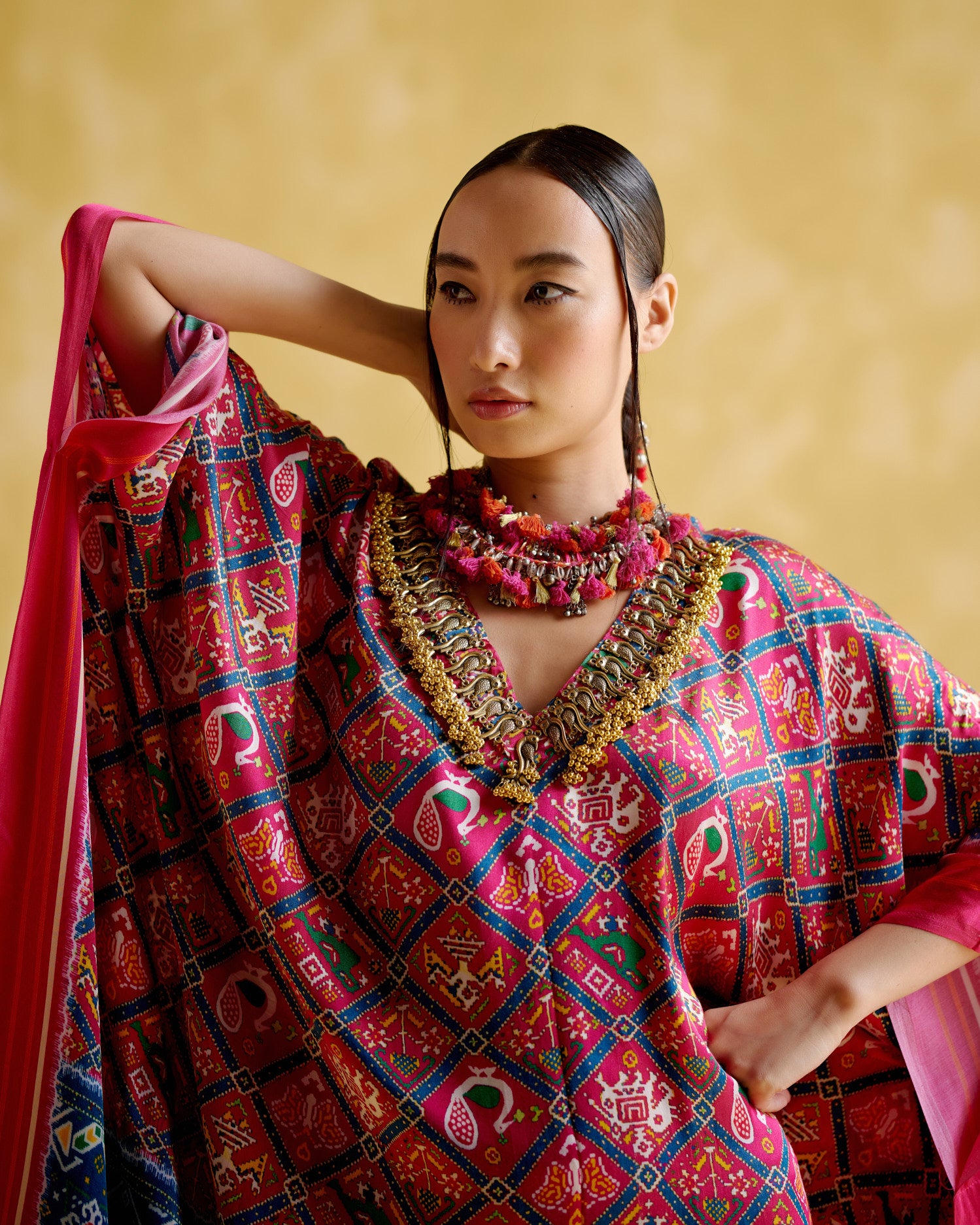 Advaita- Fushia Kaftan - 5elements