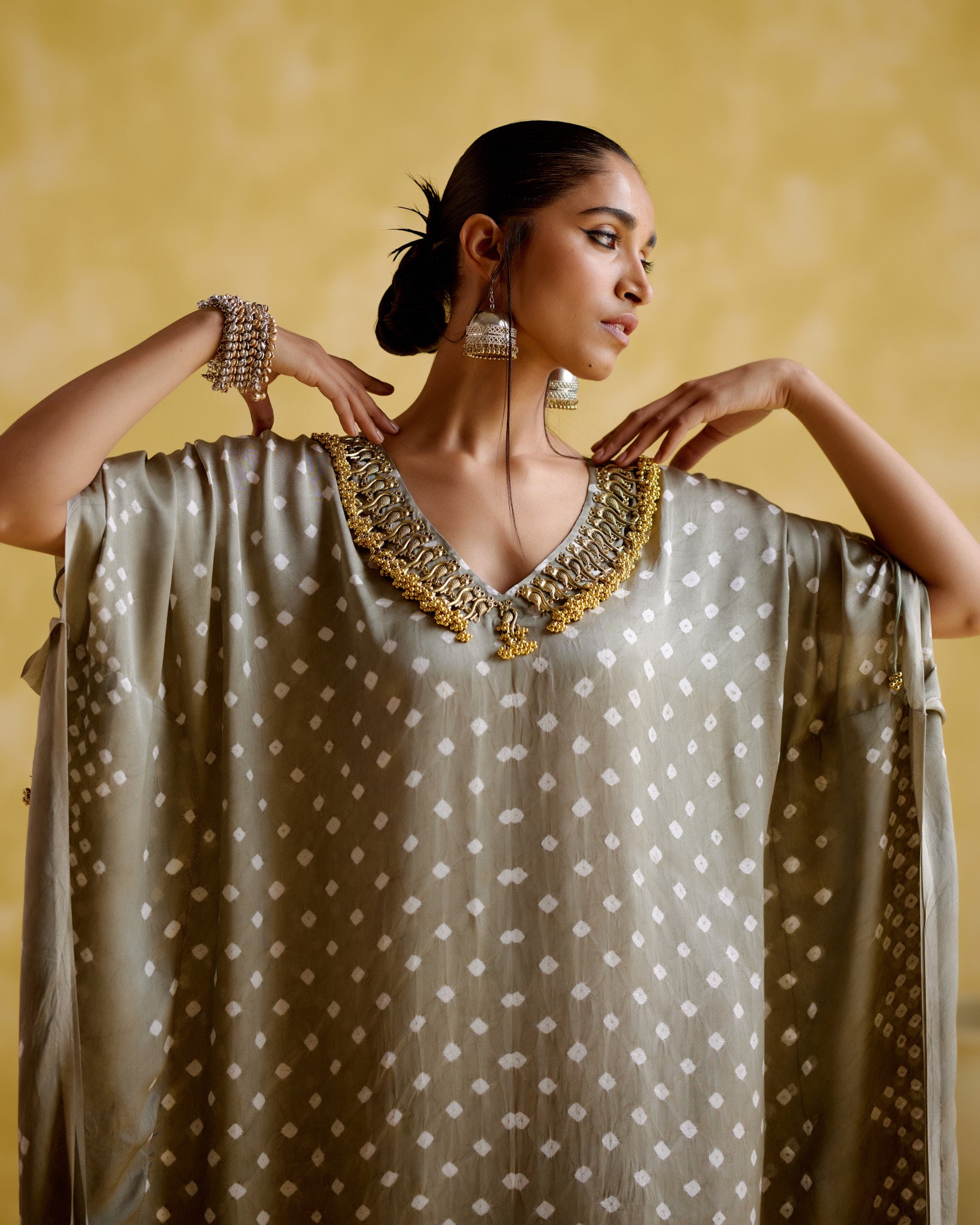 Dakshayani -grey kaftan - 5elements