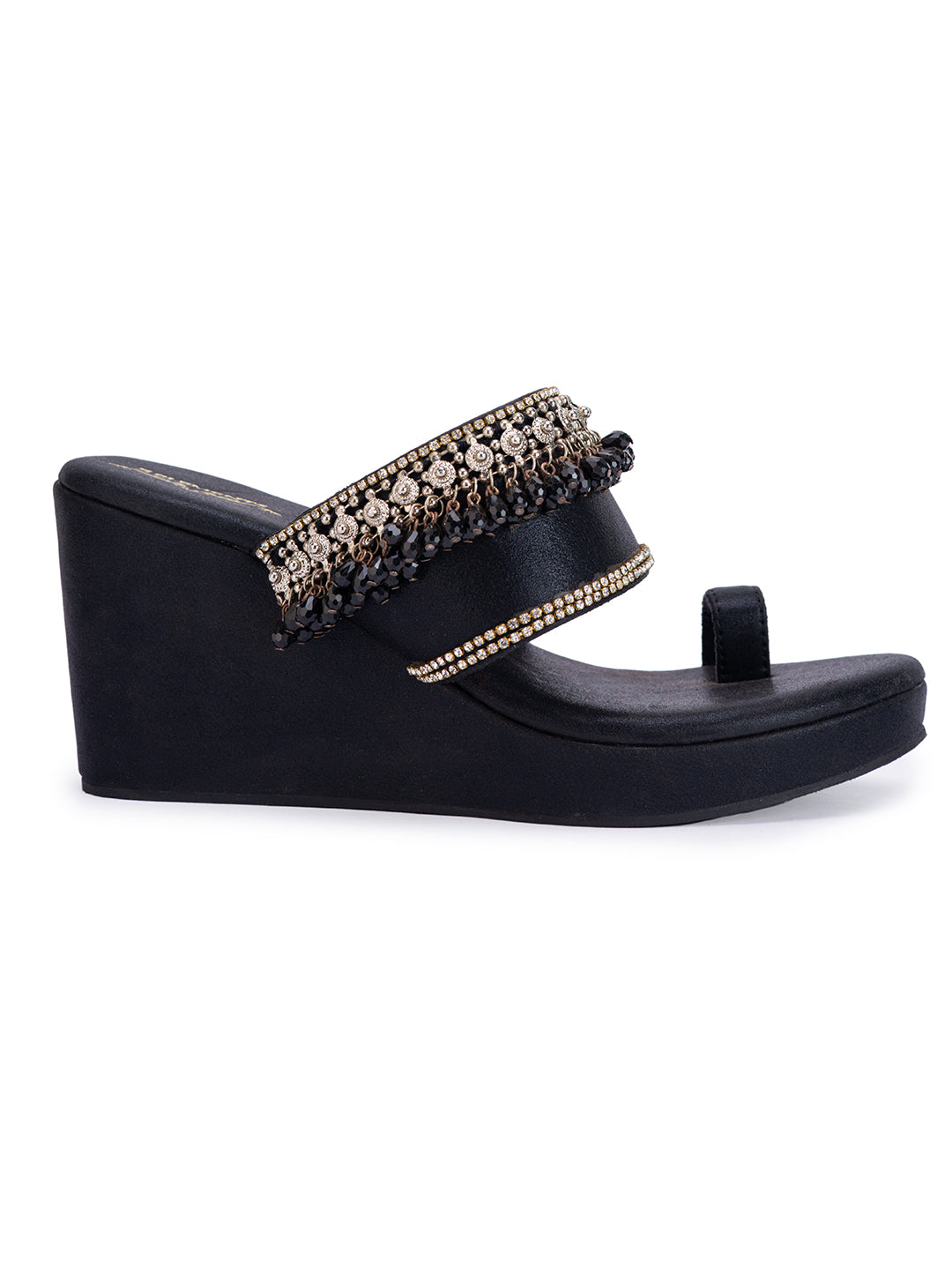 Ishya Black (Wedge)