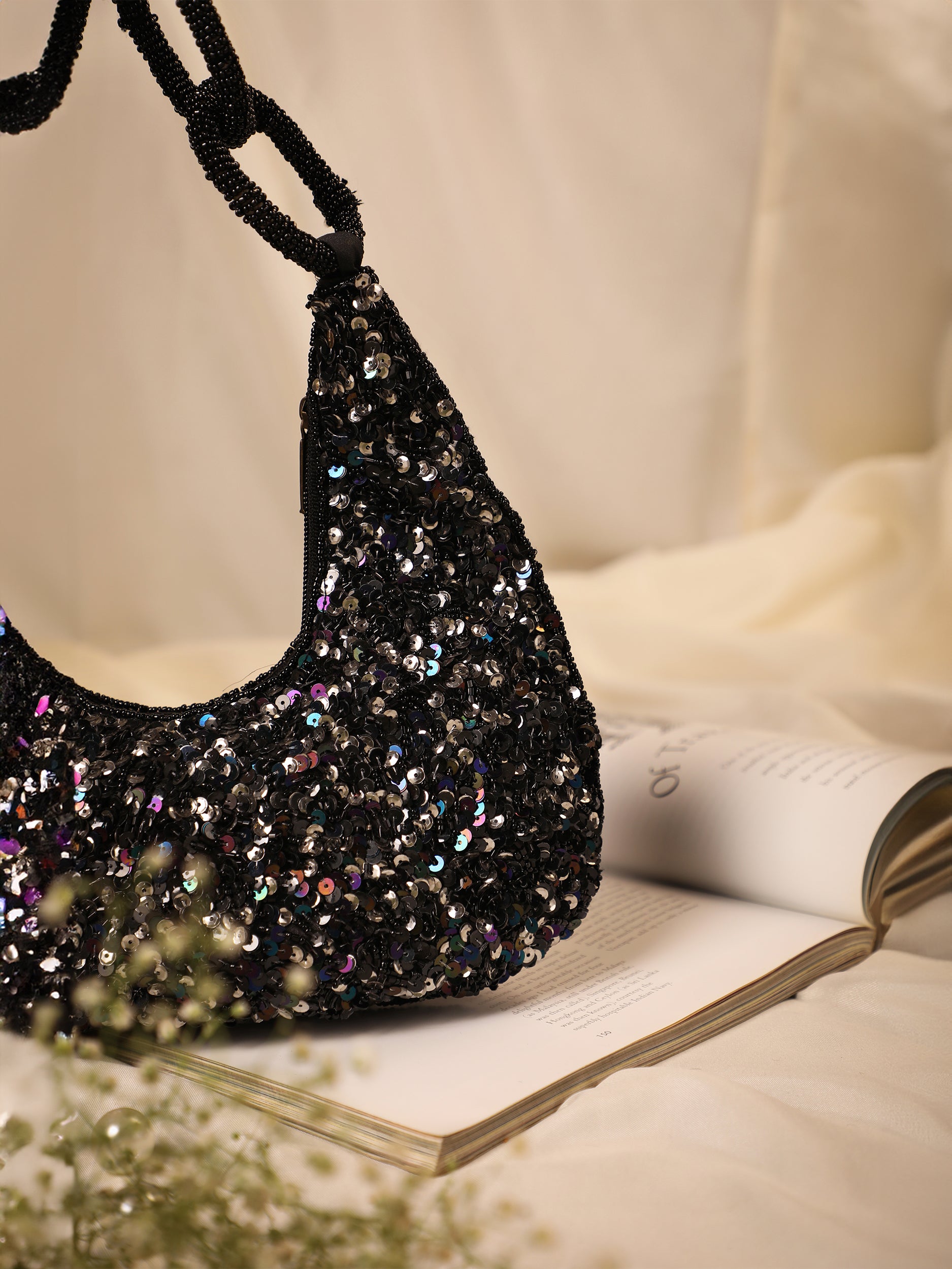 Abraxas Black (Potli)