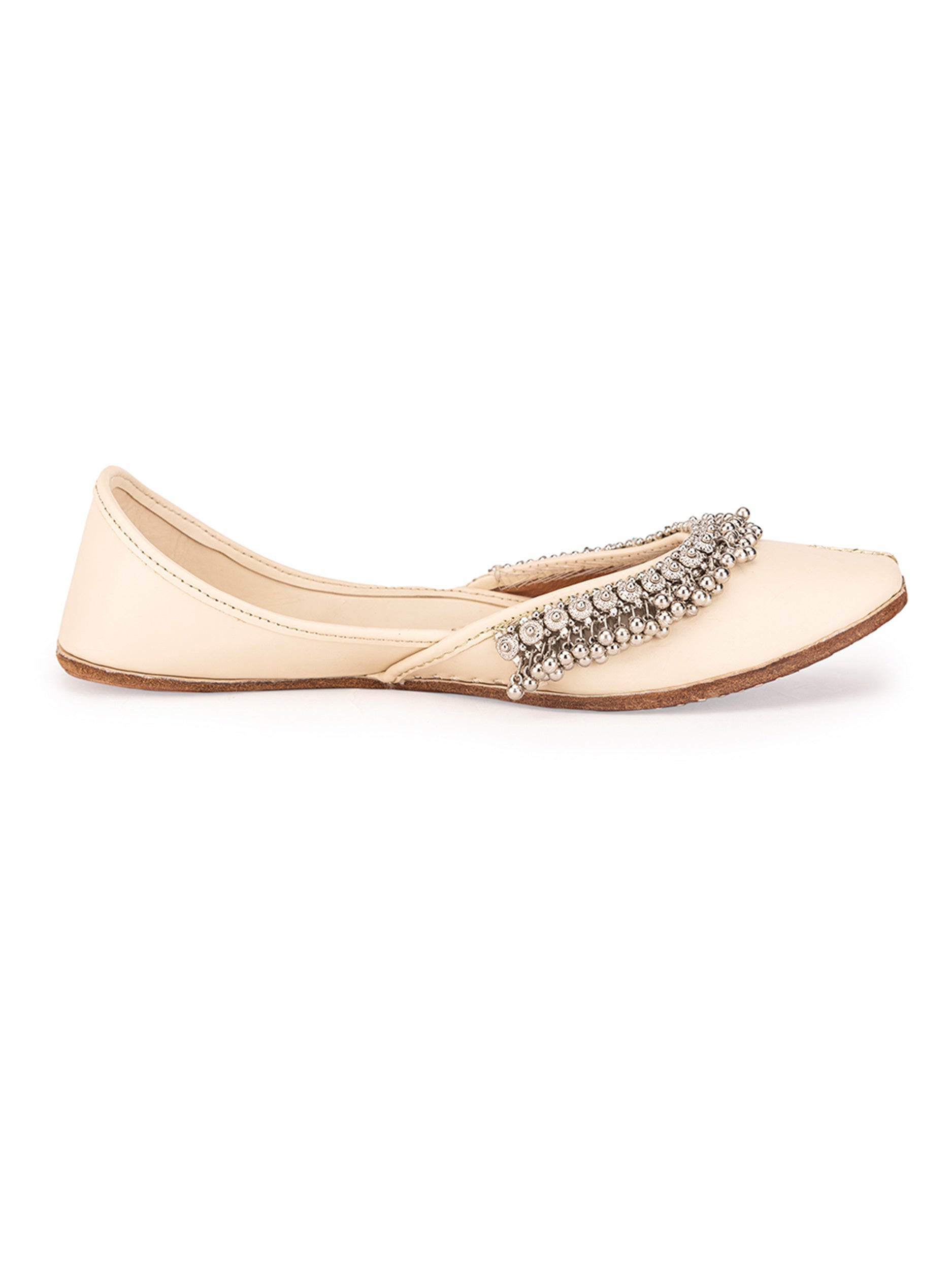 Ghungroo Blast Off White (Jutti)