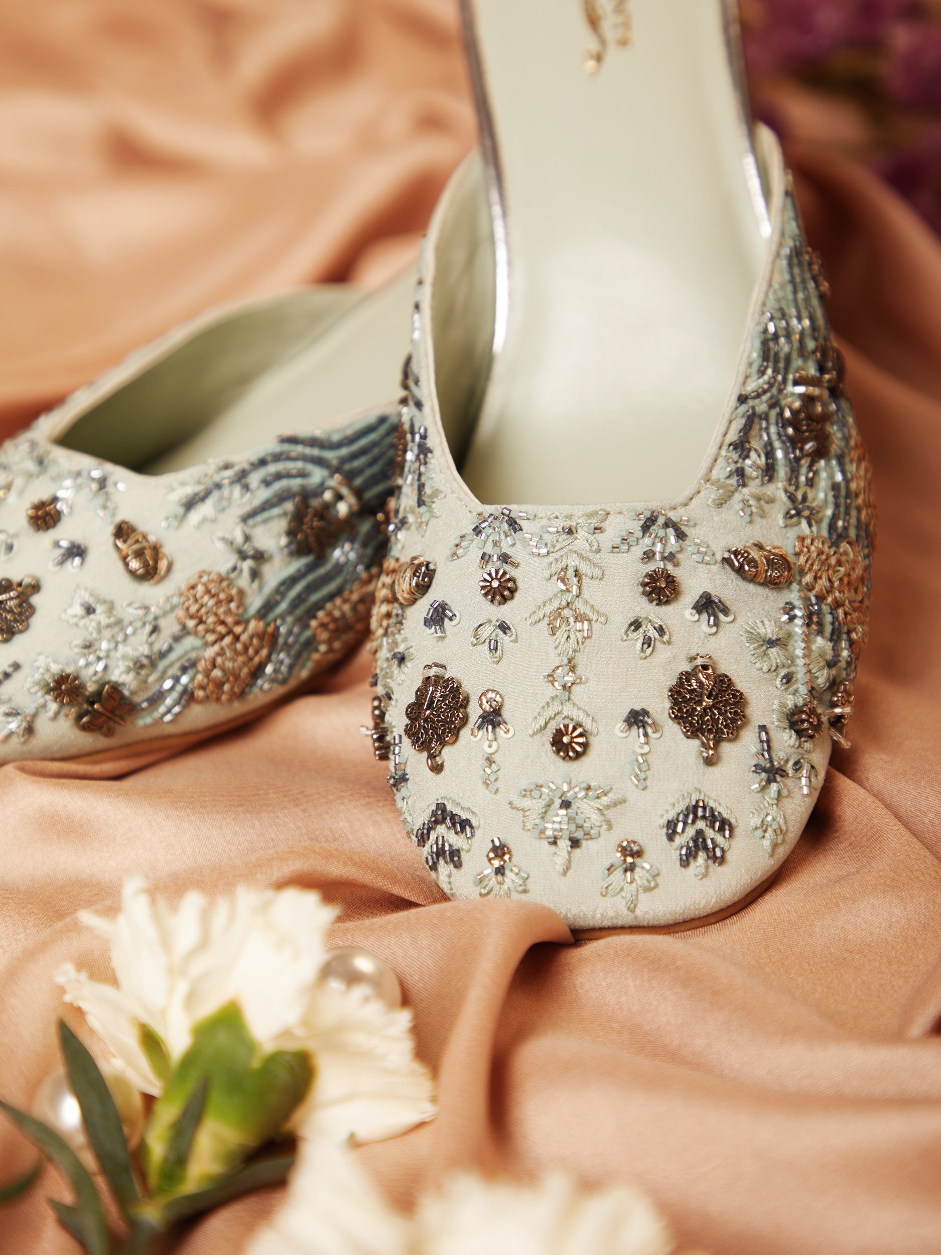 Neytiri (Mule Heel)