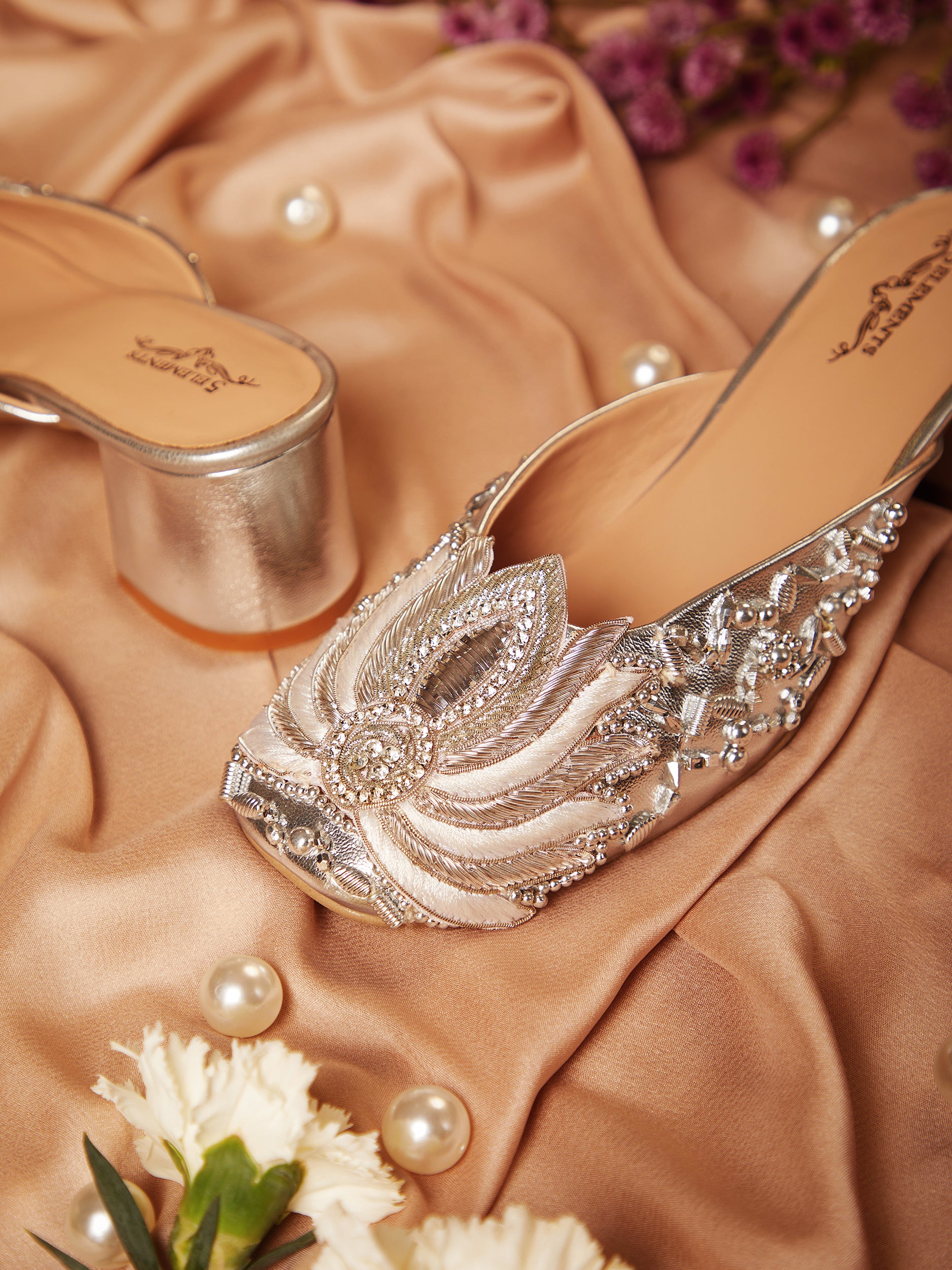 Silver Lotus (Mule Heel)