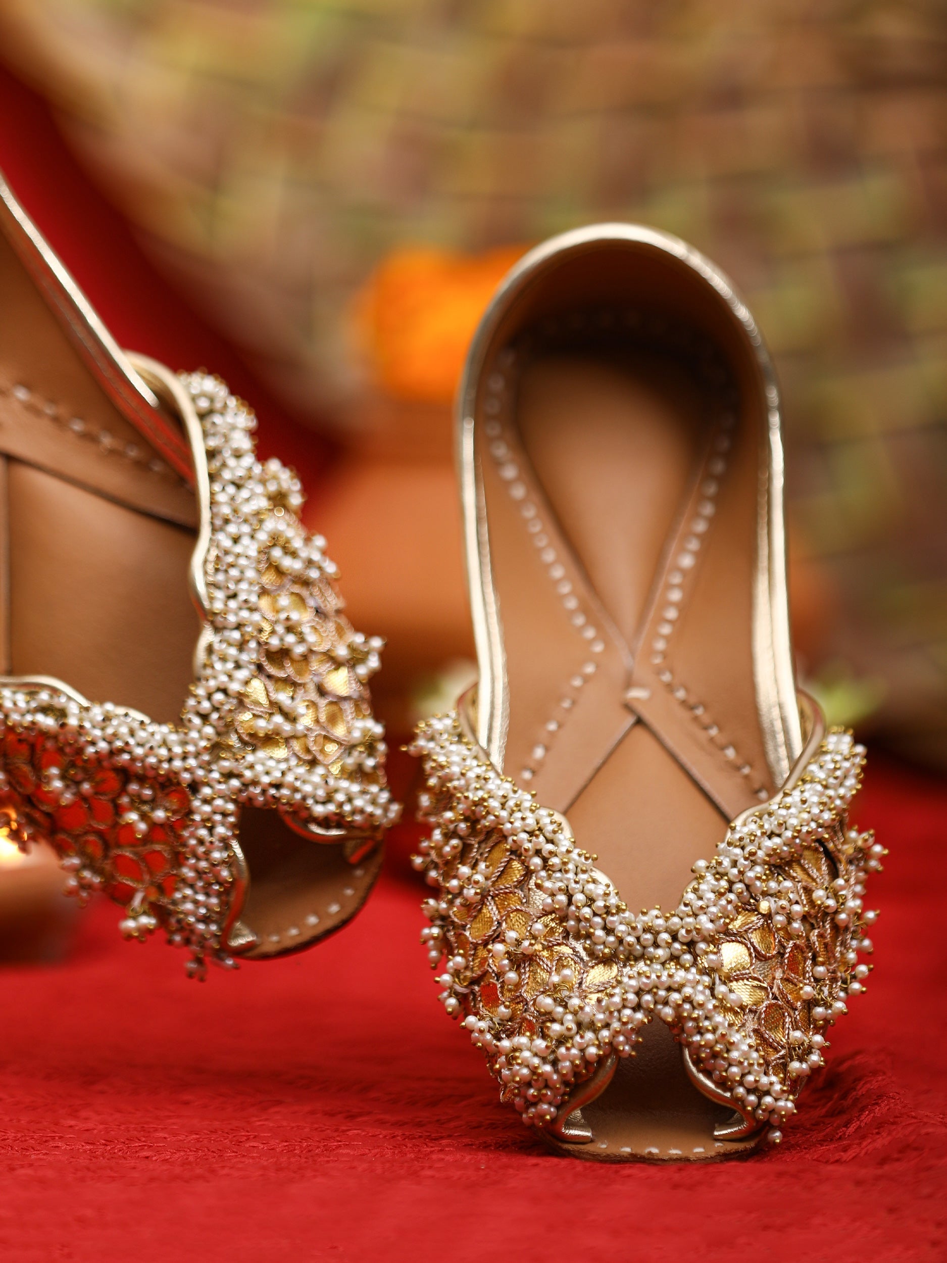 Flora Jutti & Prisha Gold Potli