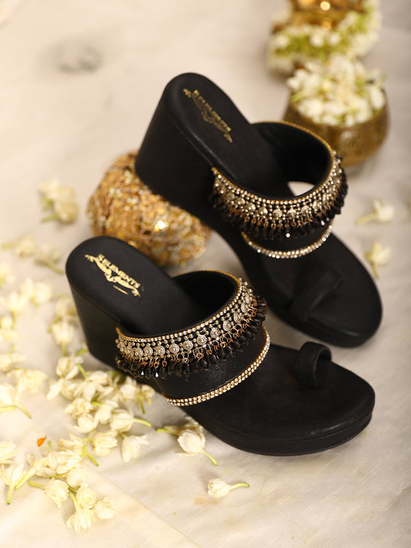 Ishya Black Wedges