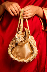 Vedika (Potli)