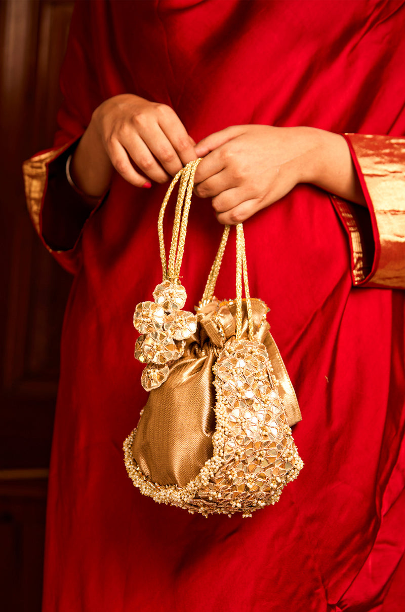 Vedika (Potli)
