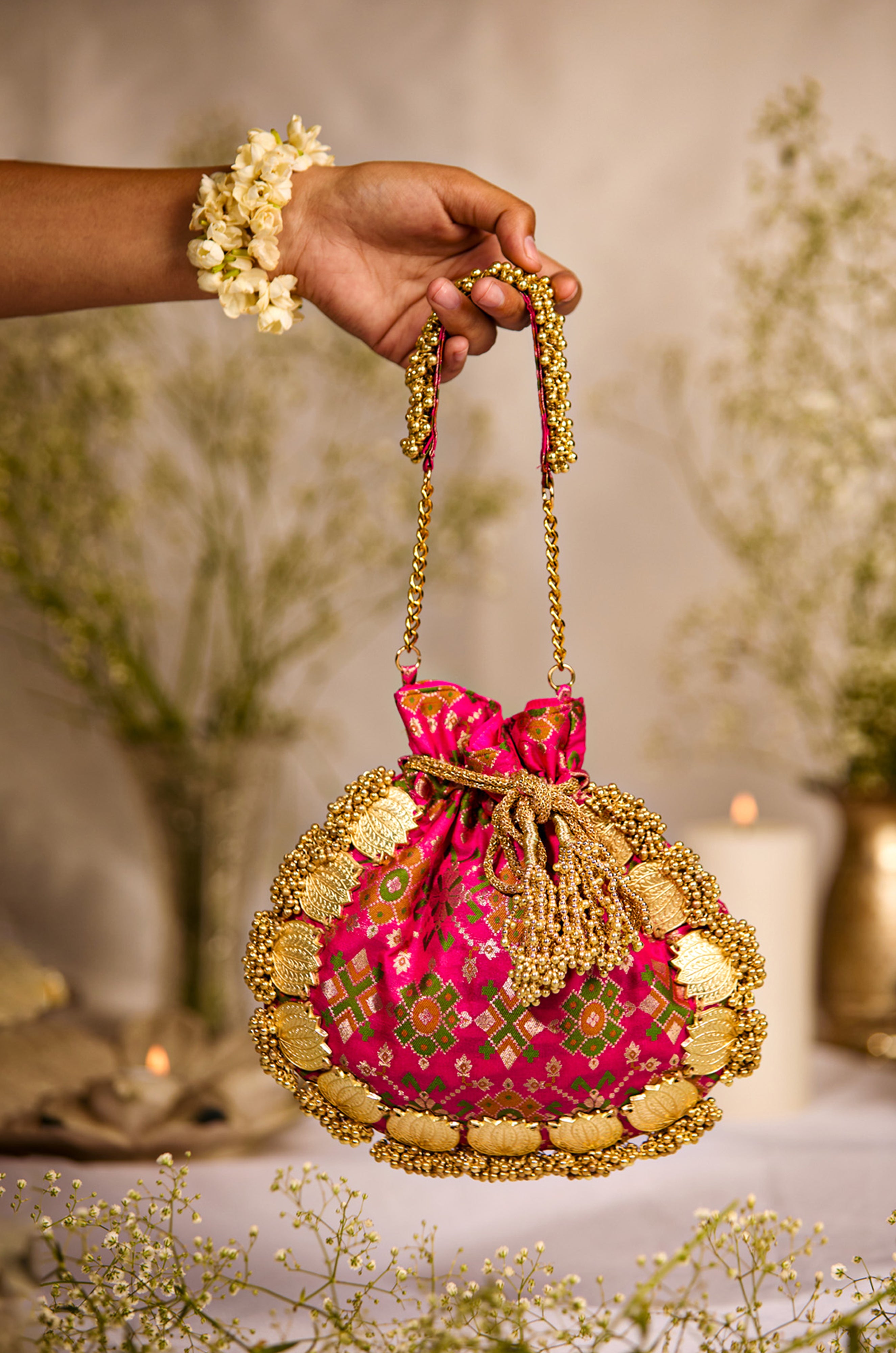 Avika Pink (Potli)