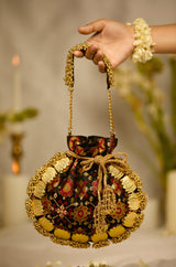 Avika Black Potli