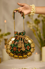 Avika Green Potli