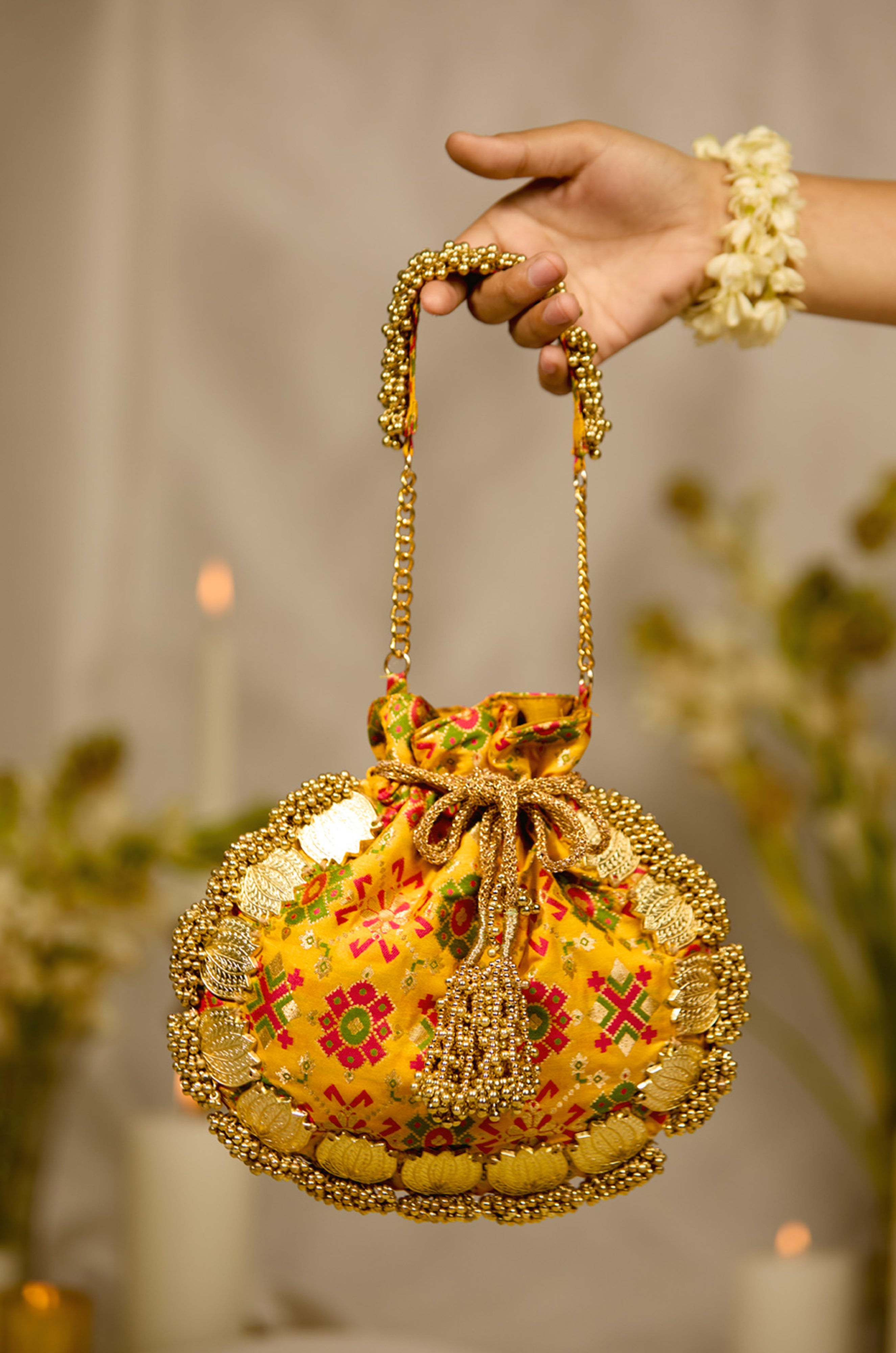 Avika Mustard (Potli)