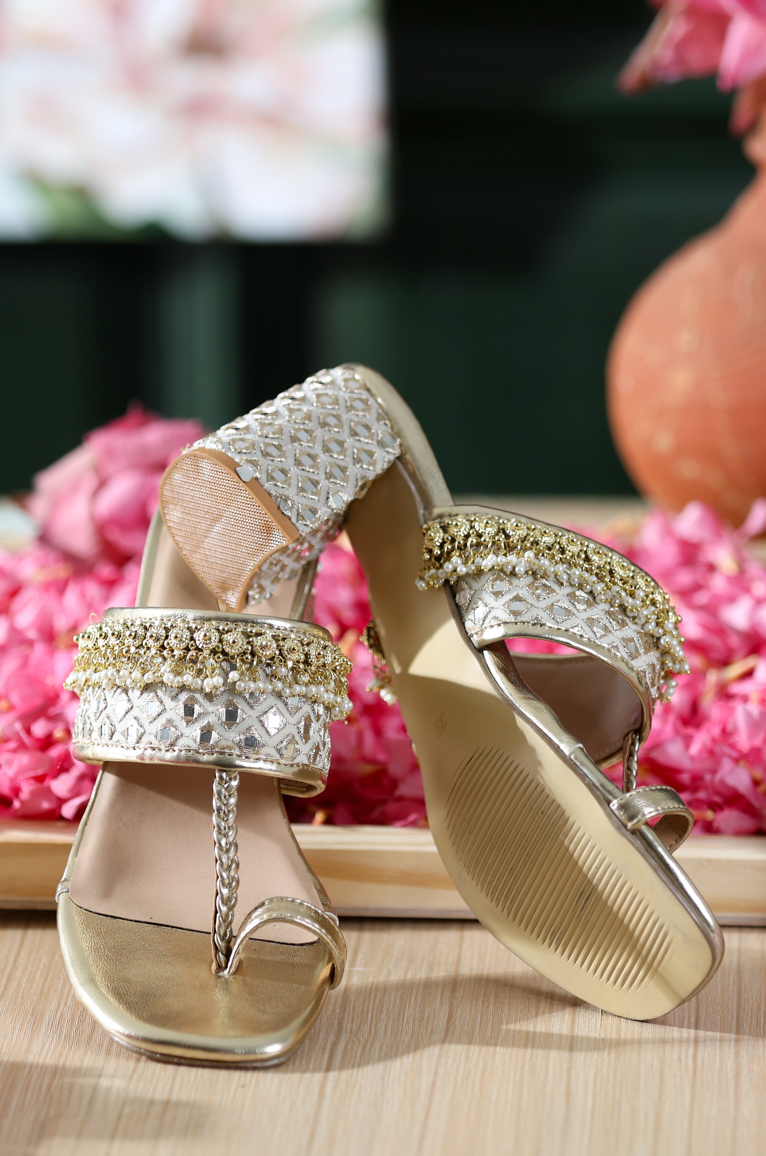 Tavishi (Kholapuri Heel)