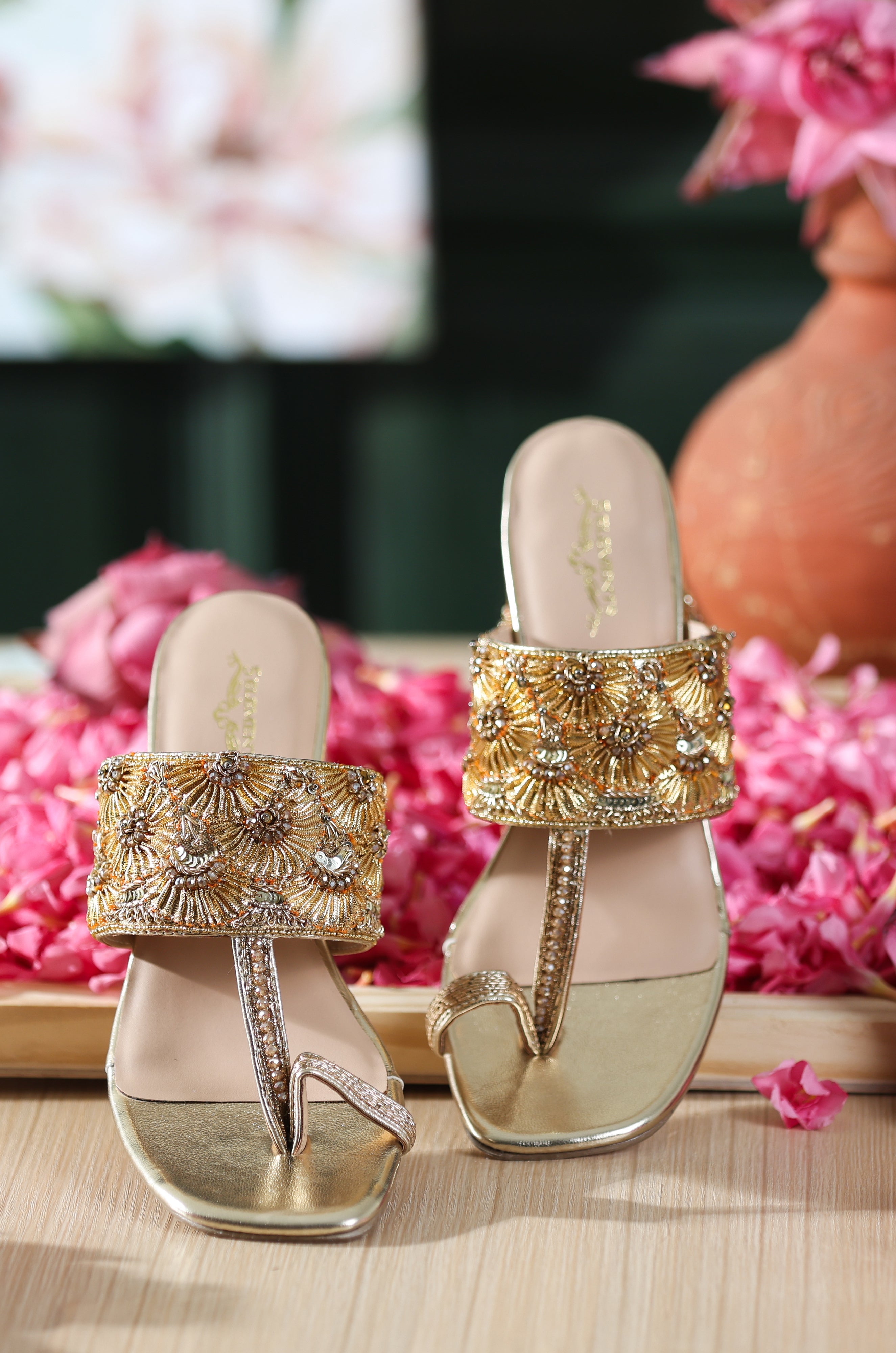 Ridhya (Kholapuri Heel)