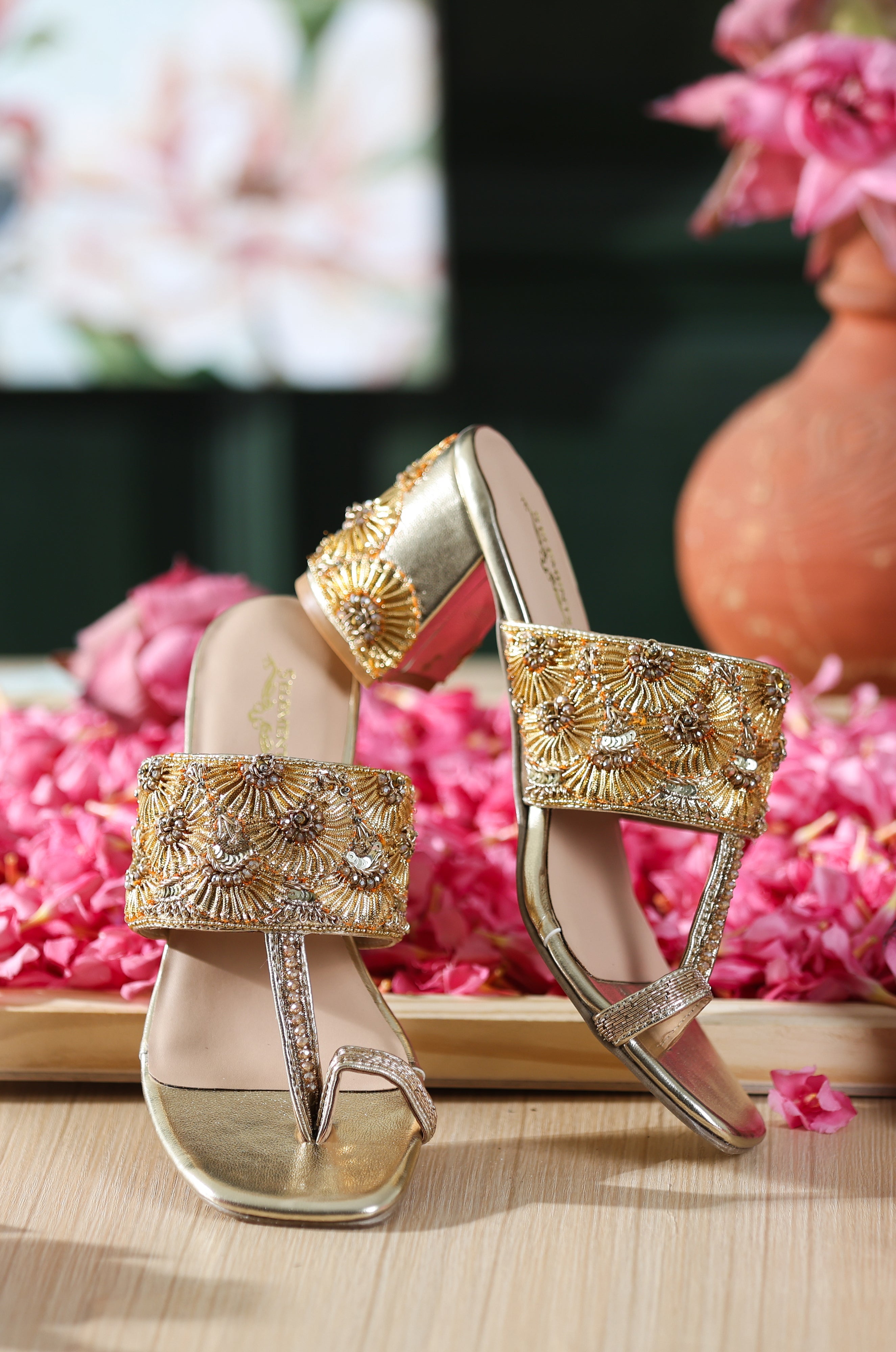 Ridhya (Kholapuri Heel)