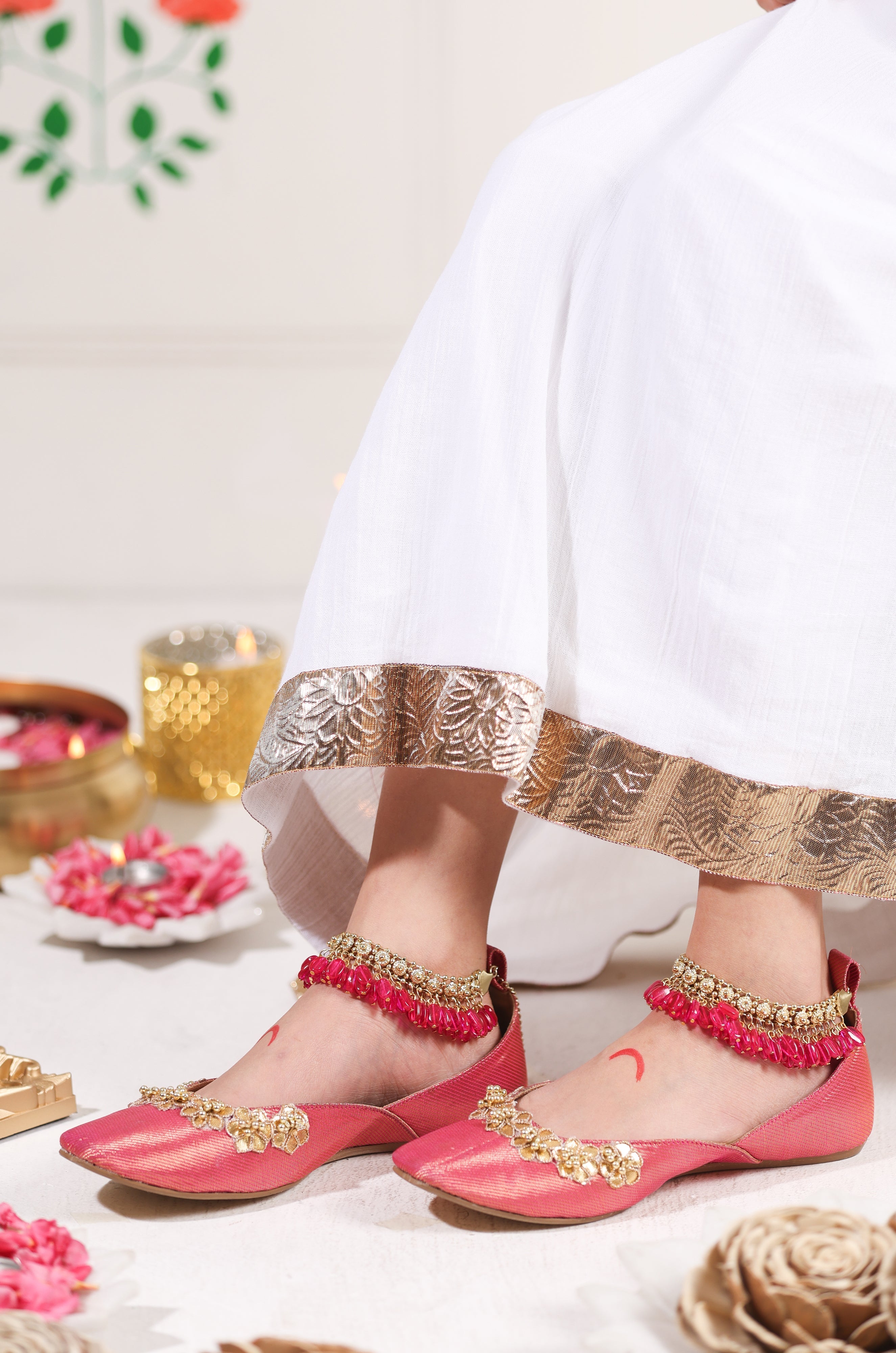 Ruhina (Vegan Jutti)