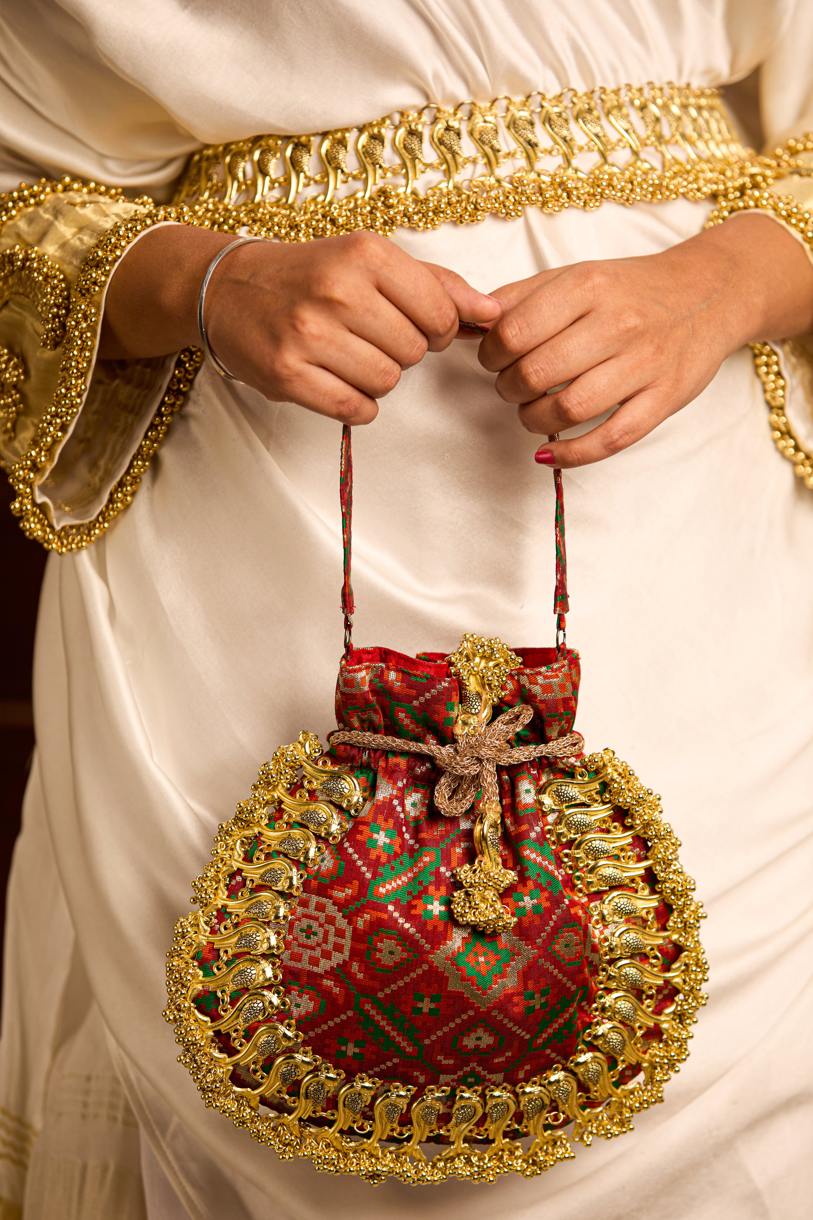 Ishika Maroon (Potli)