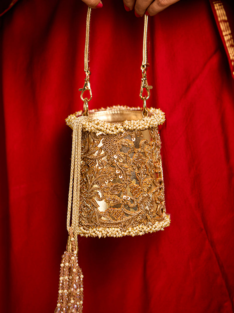 Adhika (Potli)