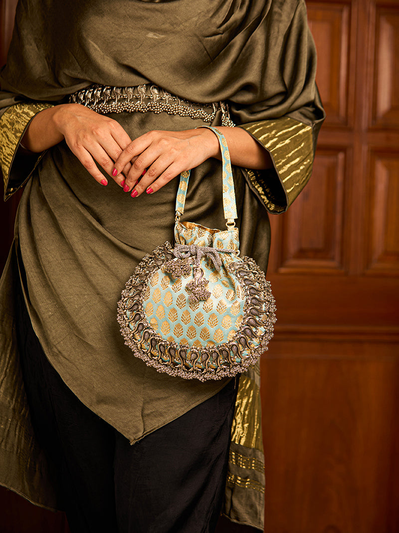 Pearl Light Blue (Potli)