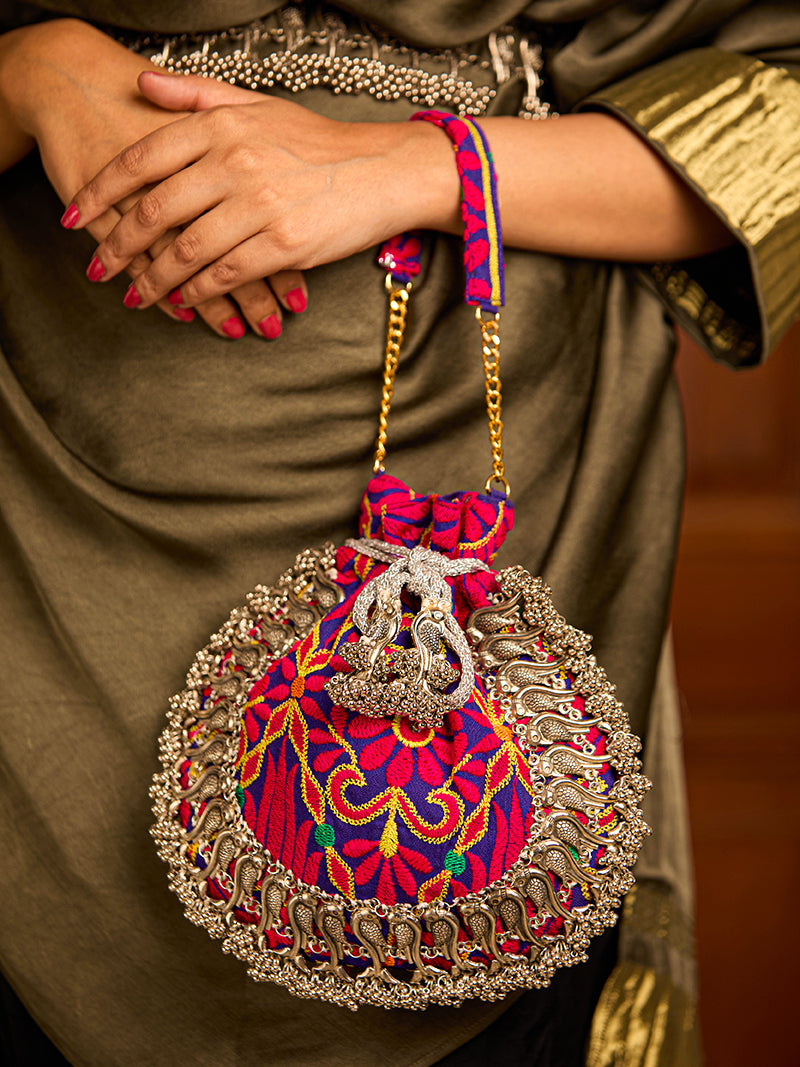 Harini (Potli)