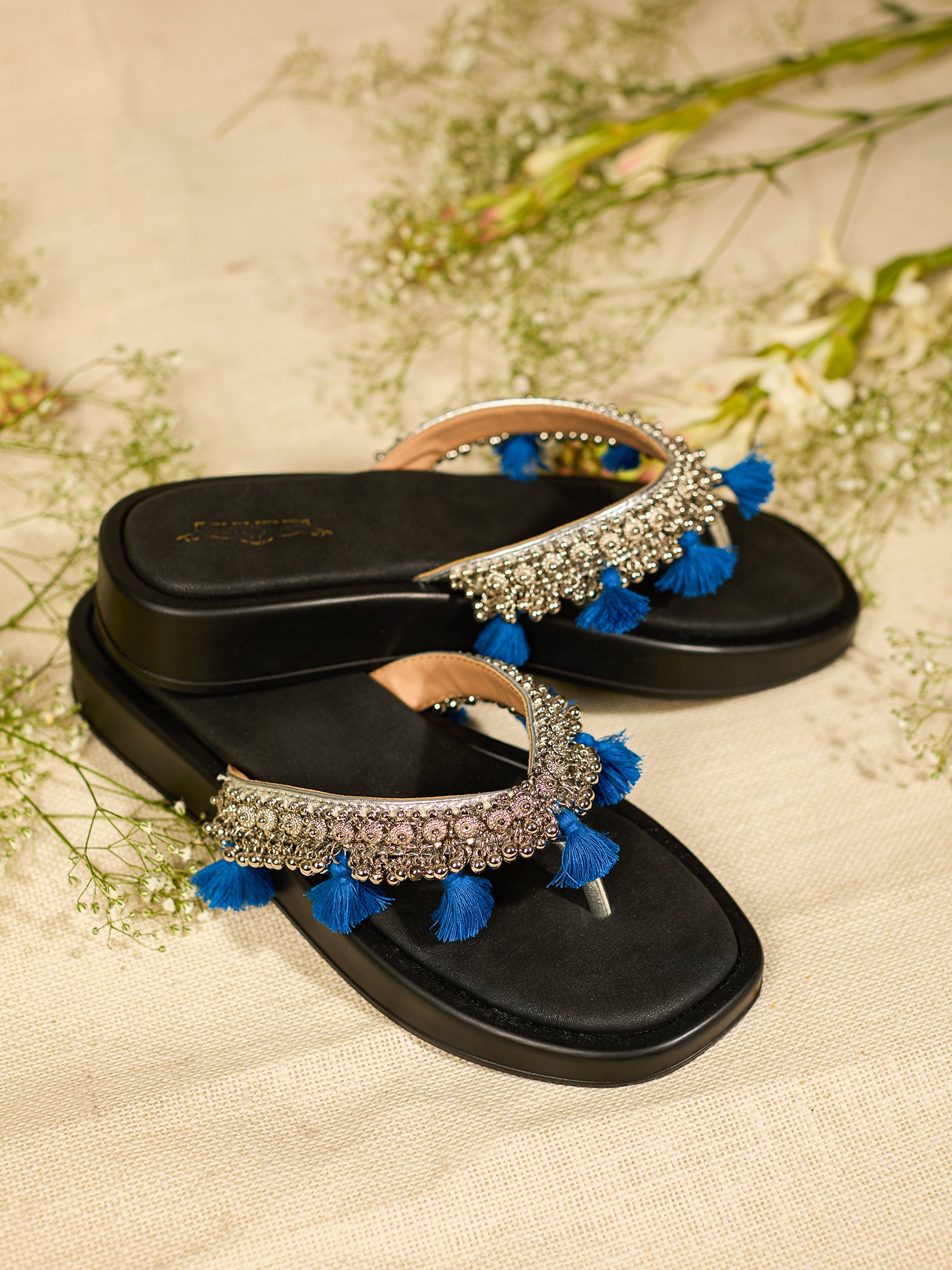 Aavya Blue (Slider)
