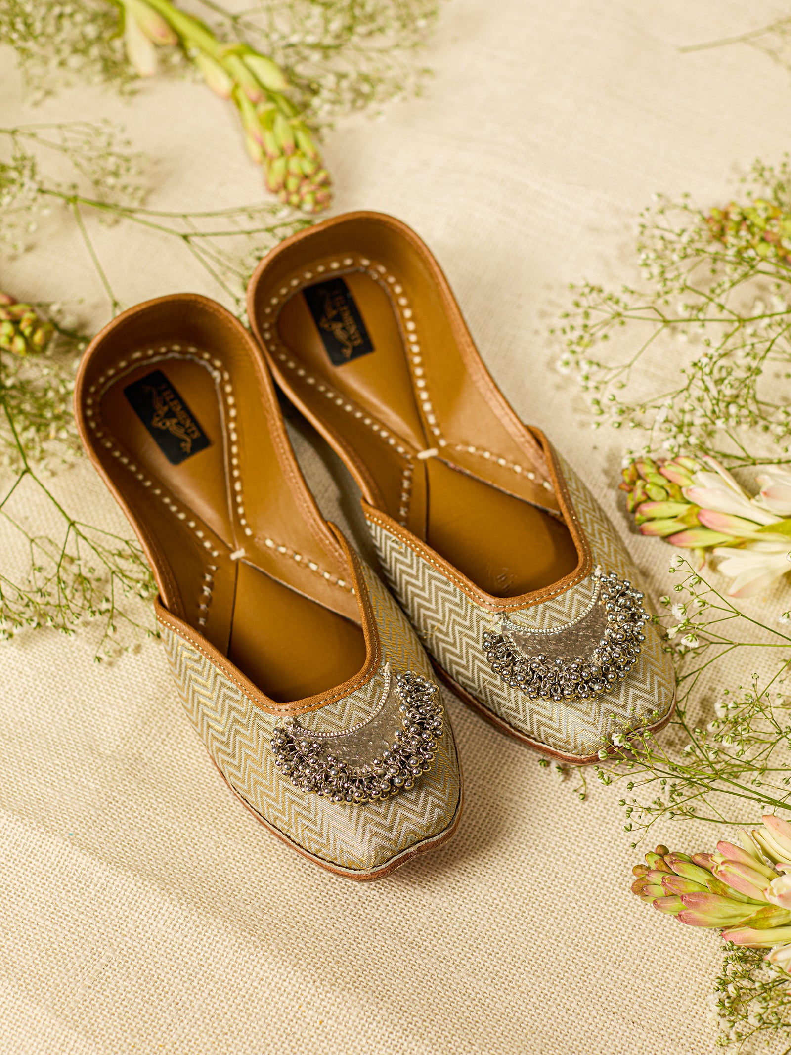 Aashvi Beige (Jutti)