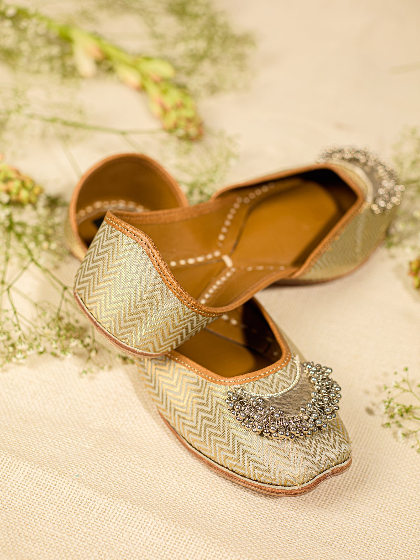 Aashvi Beige (Jutti)