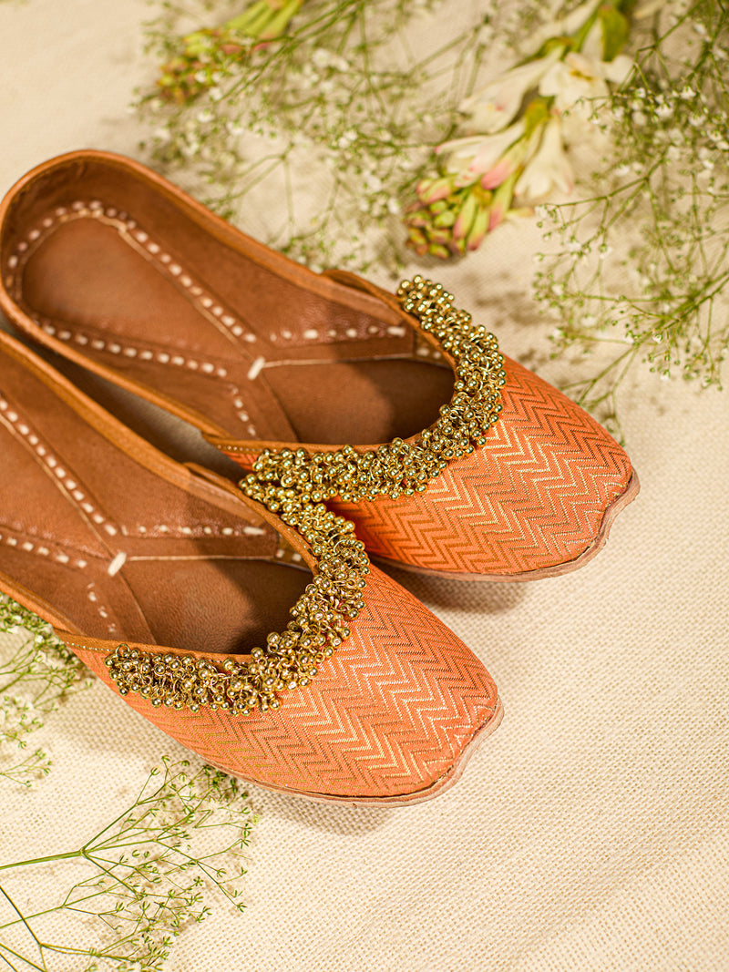 Ghunghroo Edit Zigzak Orange Jutti