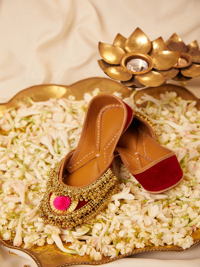 Gold Ghungroo Crown Maroon (Jutti)