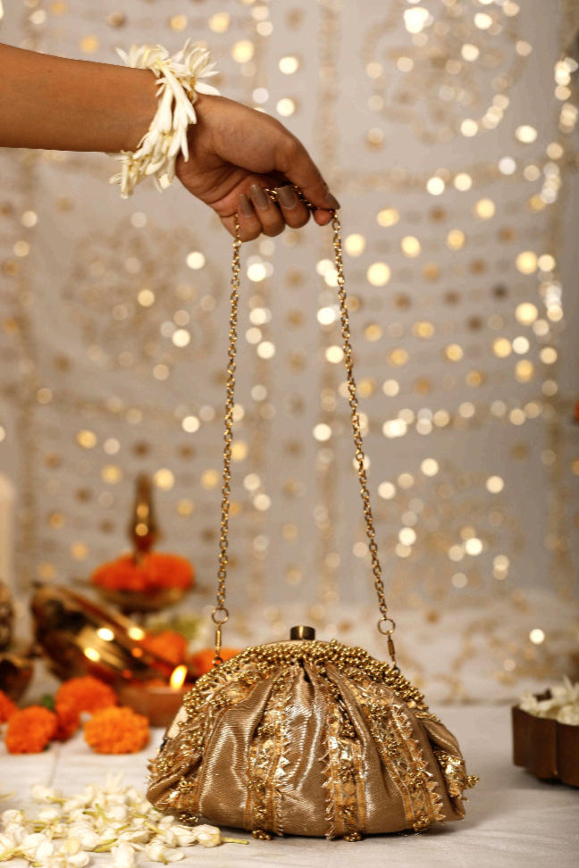 Devaki (Potli)