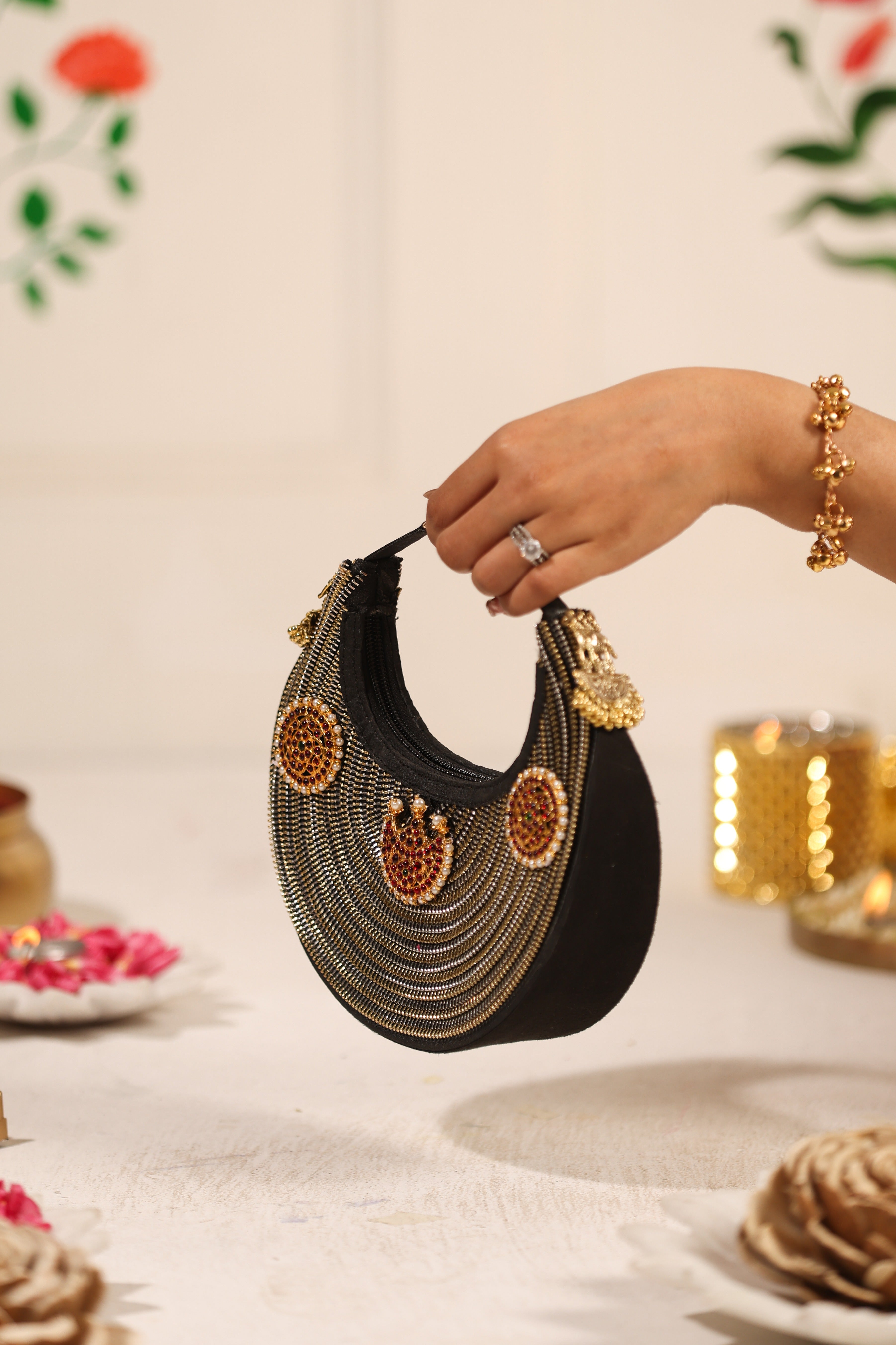 5E-RH-26-062 - Rajnandini Handbag - 002 - 5 elements 10 march11307.jpg